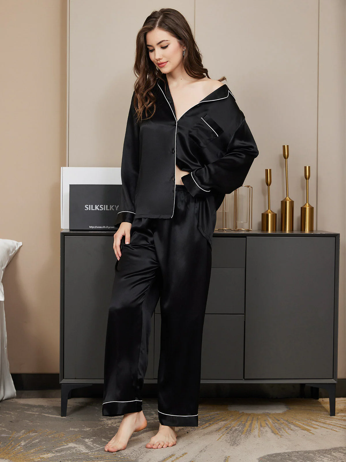 Pure Silk Long Sleeve Button Up Women's Pyjamas Set - Image 10