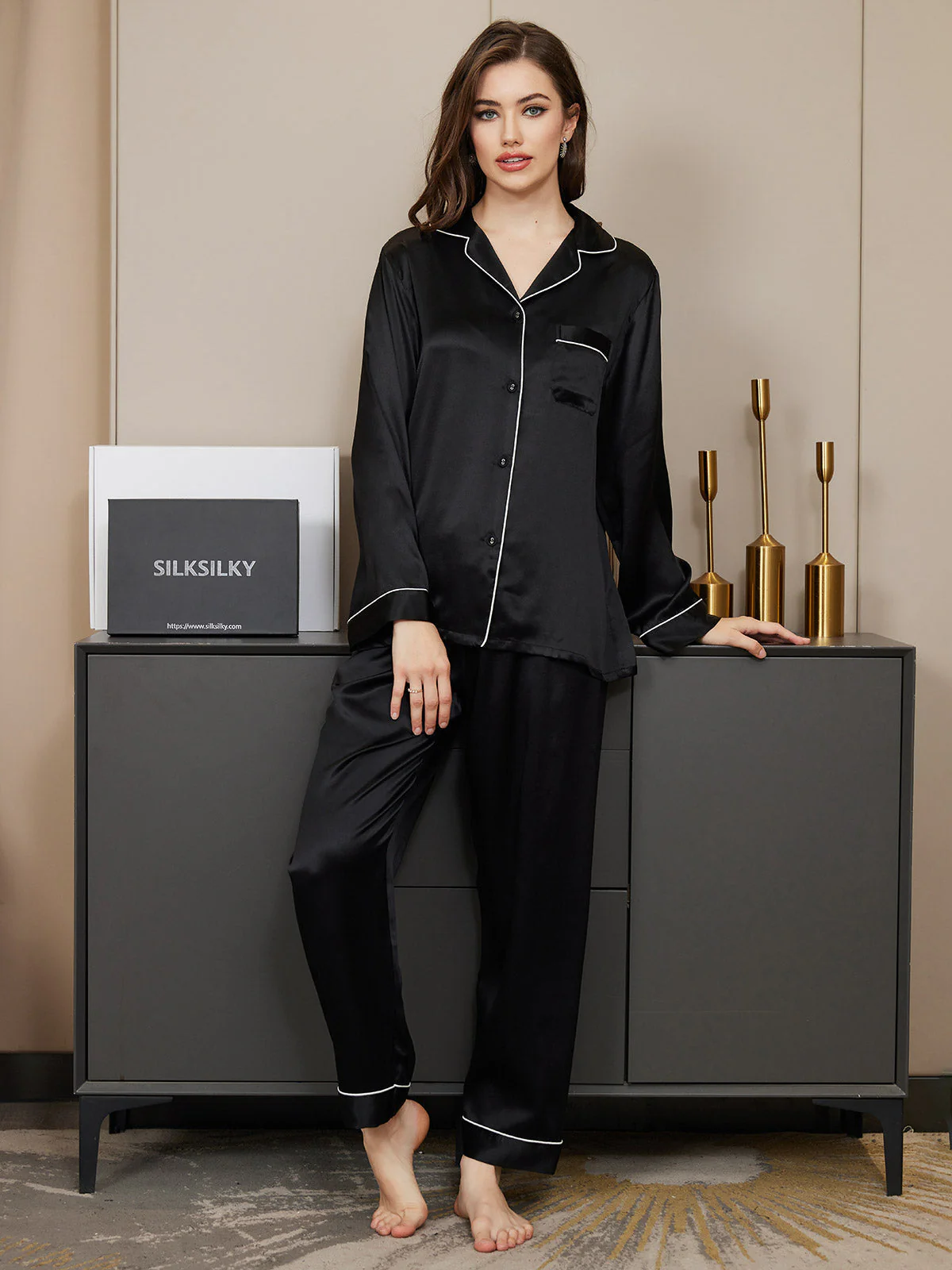 Pure Silk Long Sleeve Button Up Women's Pyjamas Set - Image 11