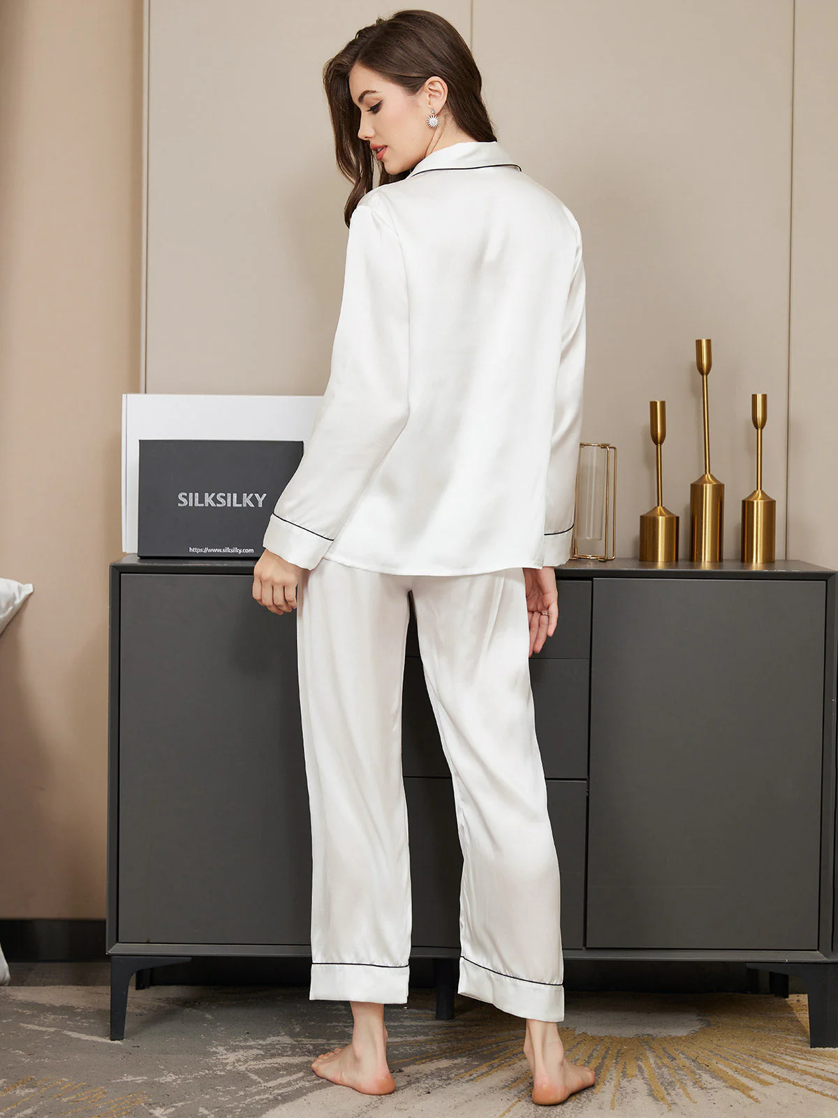 Pure Silk Long Sleeve Button Up Women's Pyjamas Set - Image 40