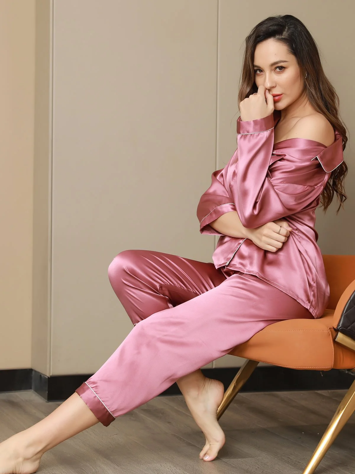 Pure Silk Long Sleeve Button Up Women's Pyjamas Set - Image 50