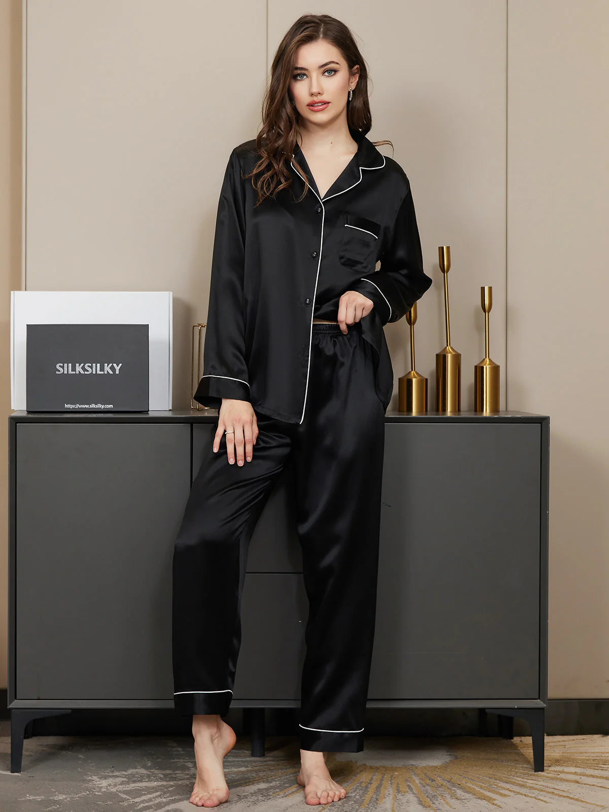 Pure Silk Long Sleeve Button Up Women's Pyjamas Set - Image 7