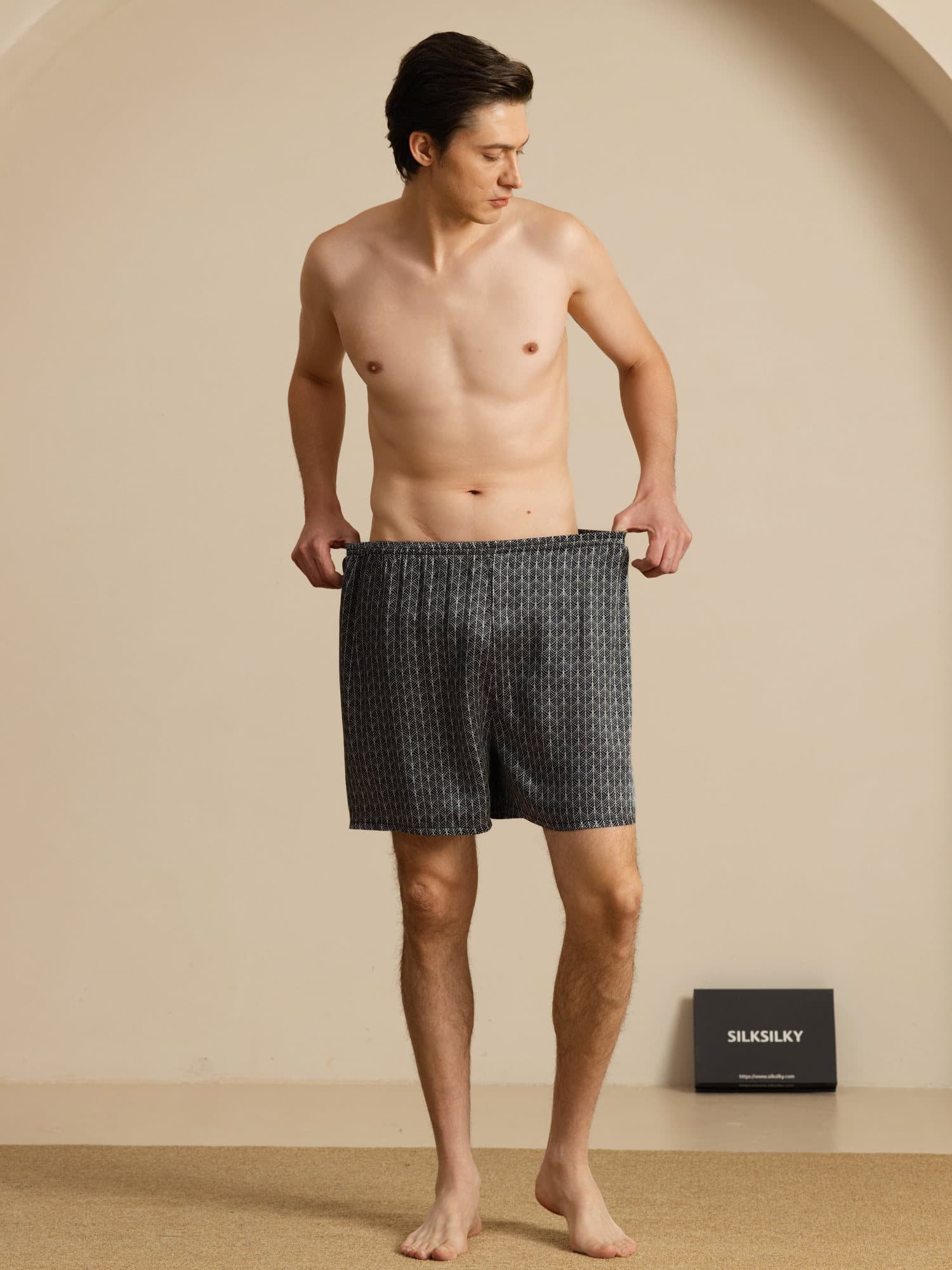 Pure Silk Navy Ginkgo Print Elastic Waist Men's Sleep Shorts - Image 14