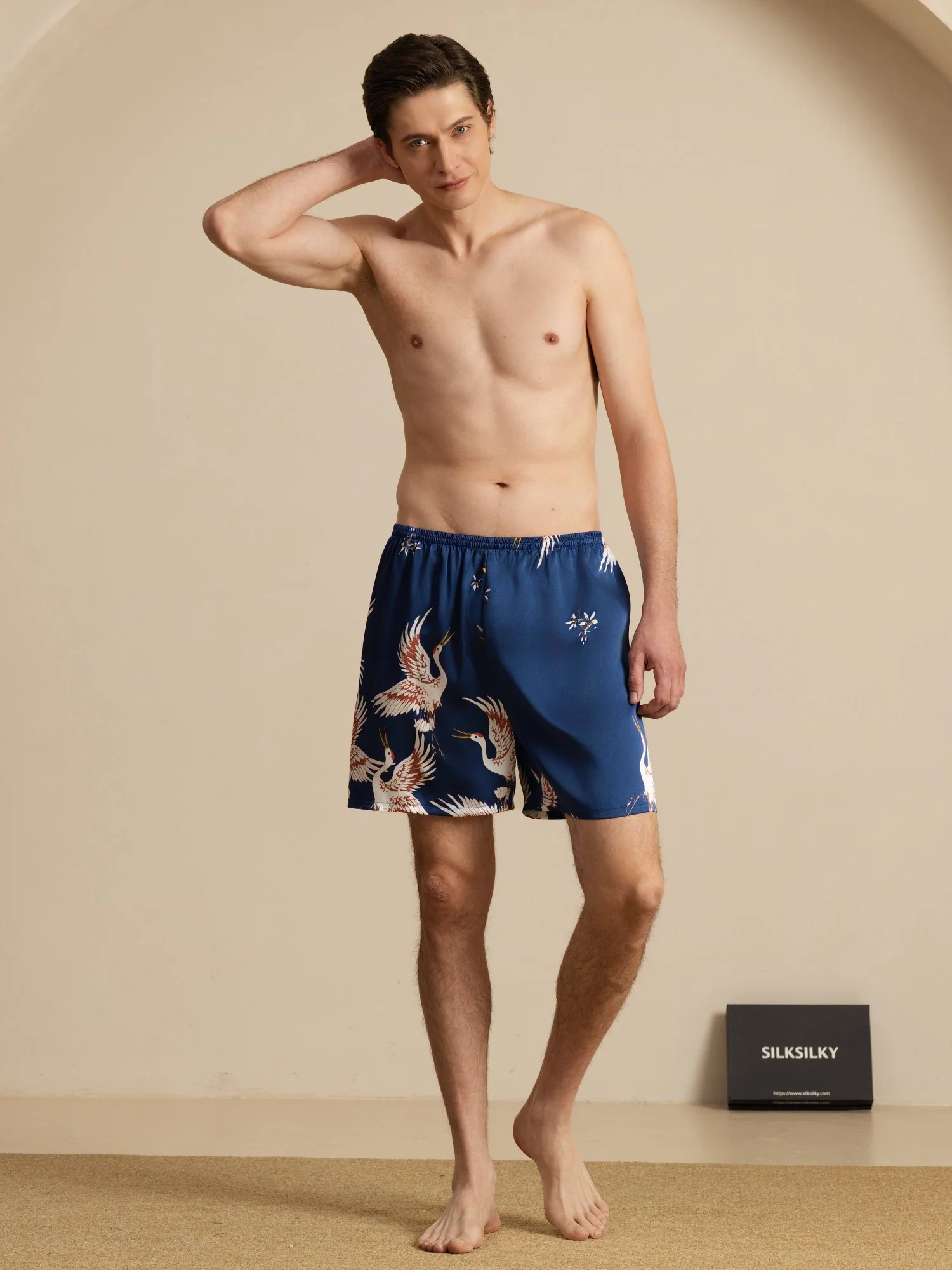 19Momme Pure Silk Men's Crane Print Elastic Waist Sleep Shorts - Image 6