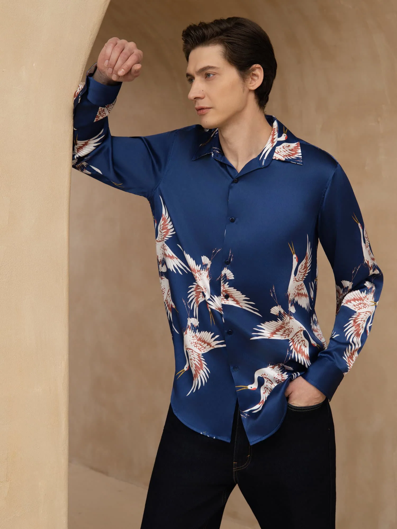 19Momme Pure Silk Men's Long Sleeve Lapel Collar Crane Print Shirt - Image 4