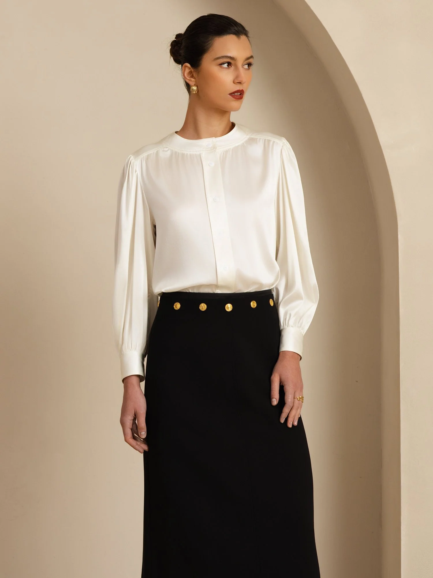 19Momme Silk Women's Round Neck Lantern Sleeve Blouse With Button Closure - Image 20