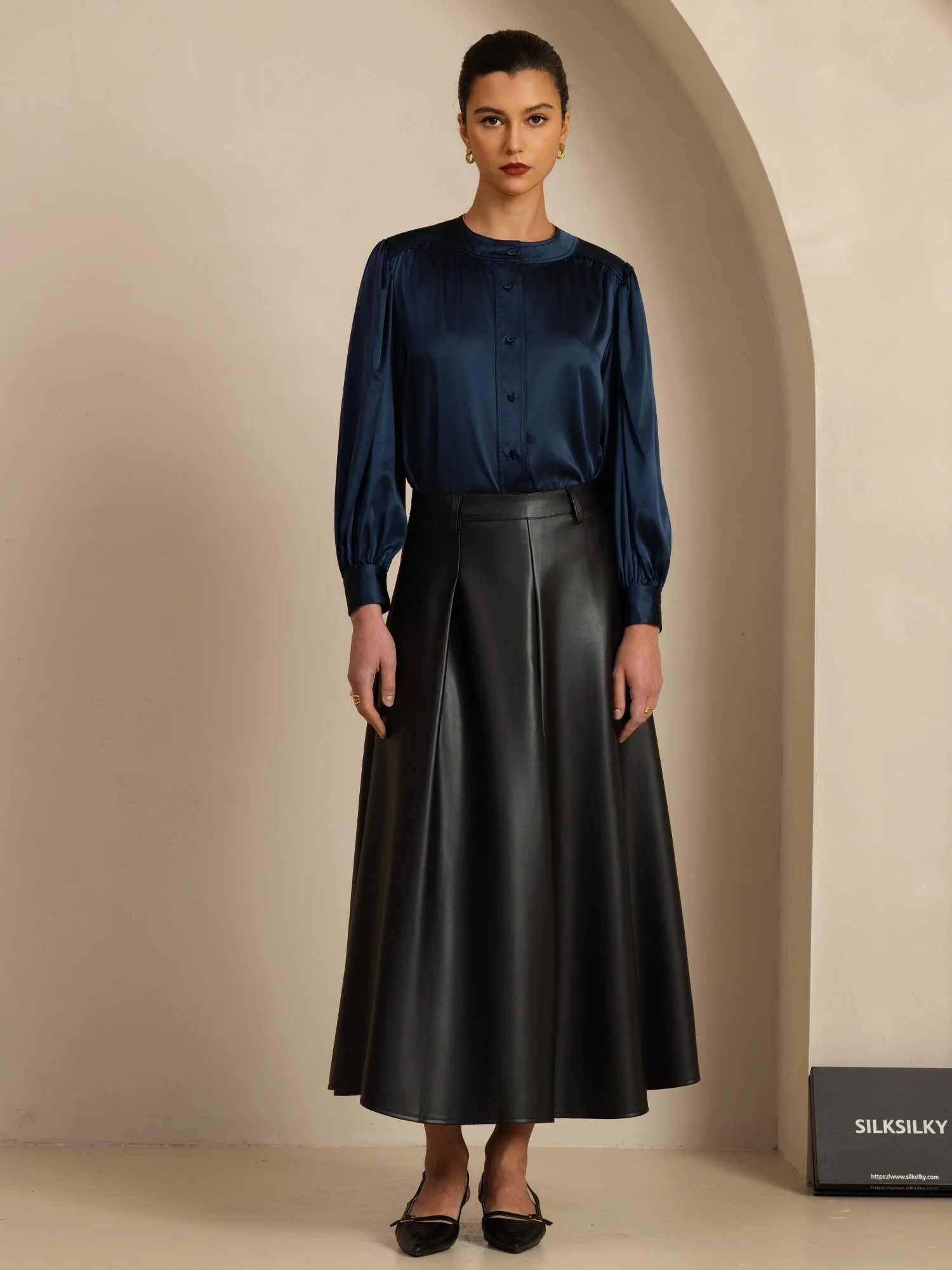 19Momme Silk Women's Round Neck Lantern Sleeve Blouse With Button Closure - Image 29