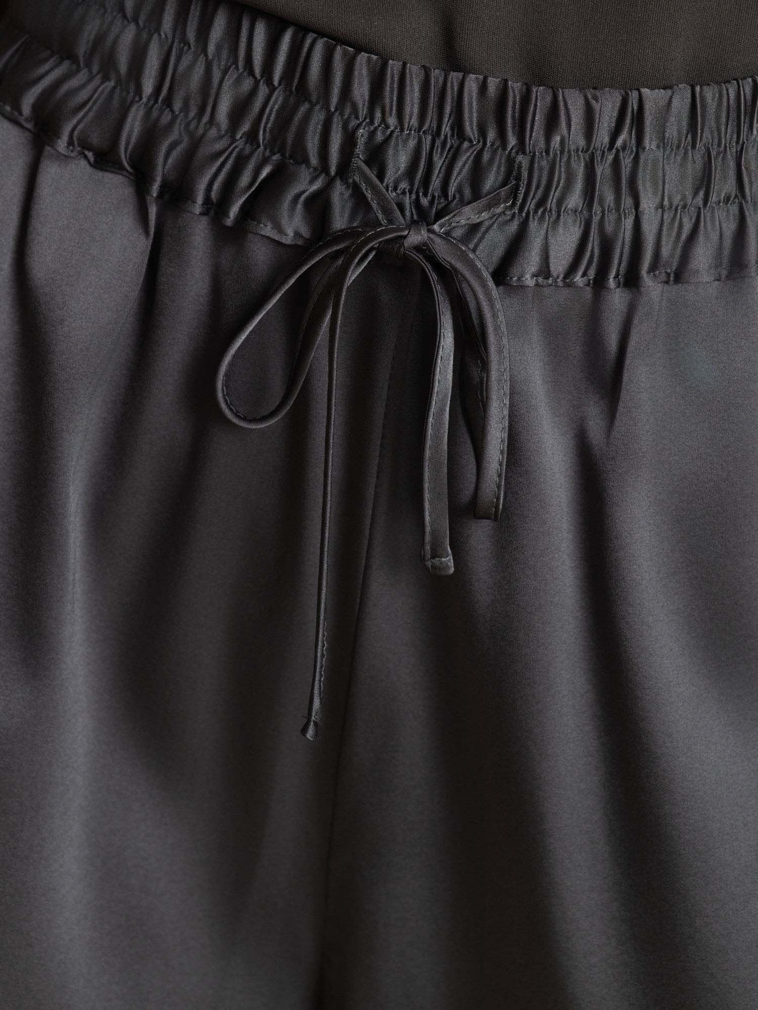 19Momme Silk Women’s High-Waist A-Line Shorts with Shirred Drawstring Waist - Image 12