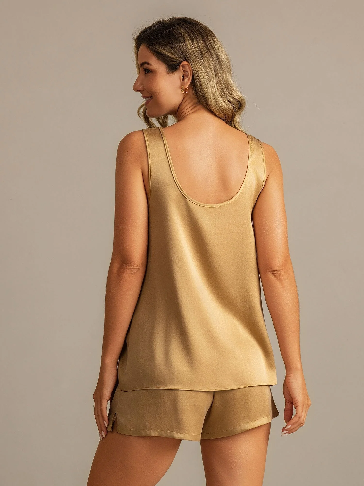 19Momme Washable Silk Tank Top & Shorts Set with Side Pocket Design - Image 17
