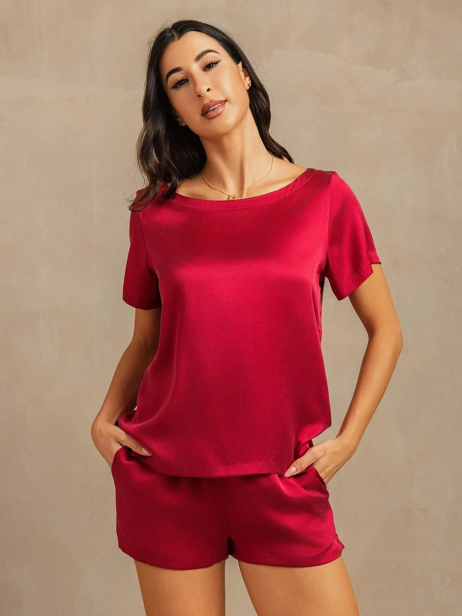 19Momme Women's Silk Short Sleeve Round Collar Pajamas Set with Side Pocket Design - Image 8