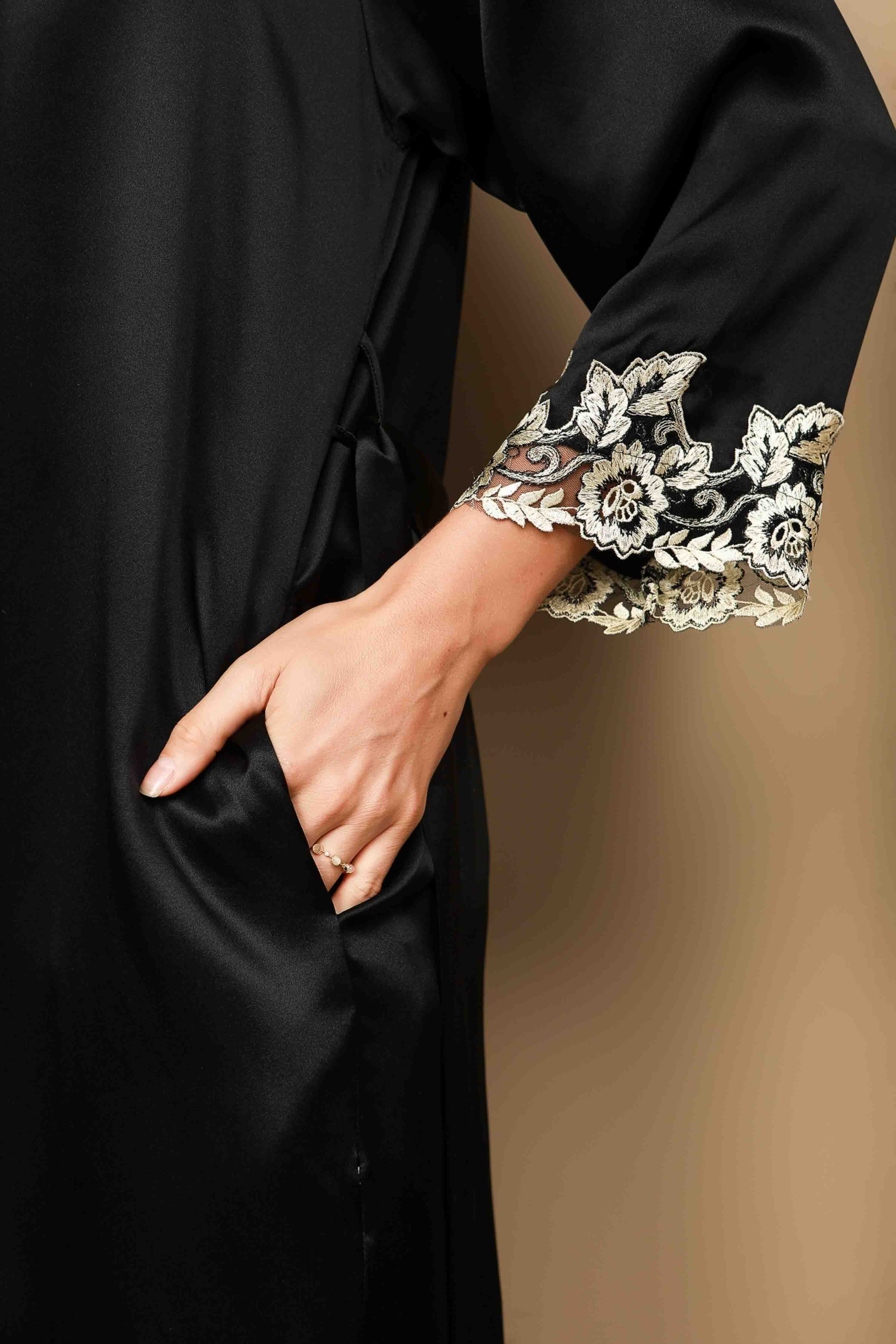 Pure Silk Spaghetti Strap Lace Nightdress&Dressing Gown Set - Image 50