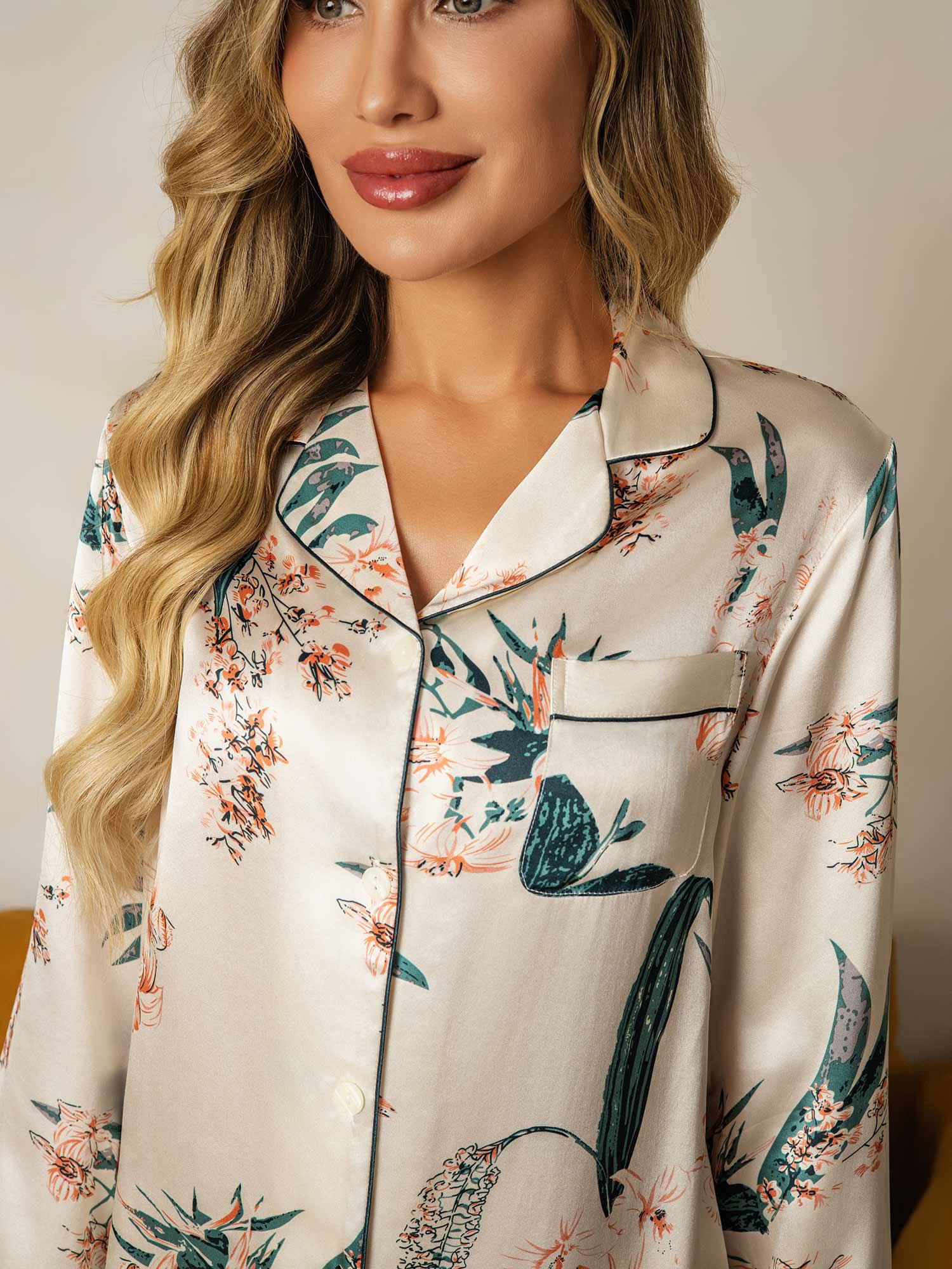 Pure Silk Botanical Print Long Sleeve Women's Pajamas Set With Pants - Image 3