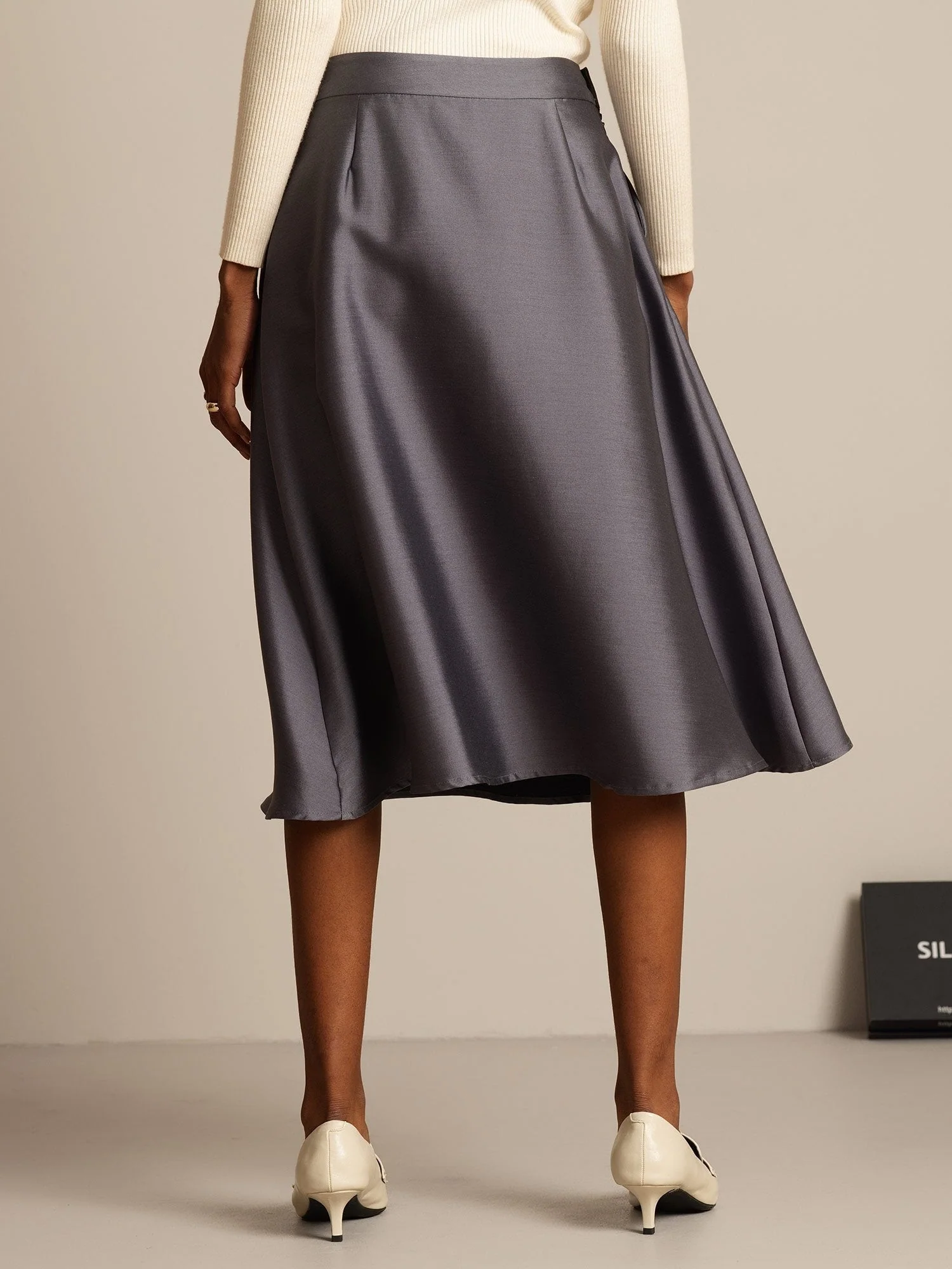 32Momme Silk-Wool Blend A Line Midi Skirt with Zipper Deign - Image 10
