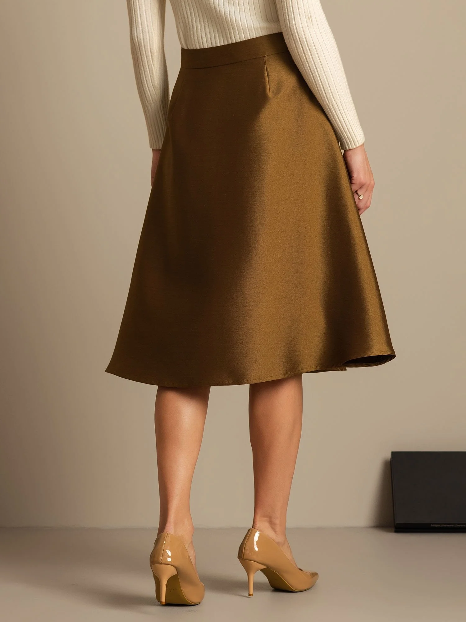 32Momme Silk-Wool Blend A Line Midi Skirt with Zipper Deign - Image 18