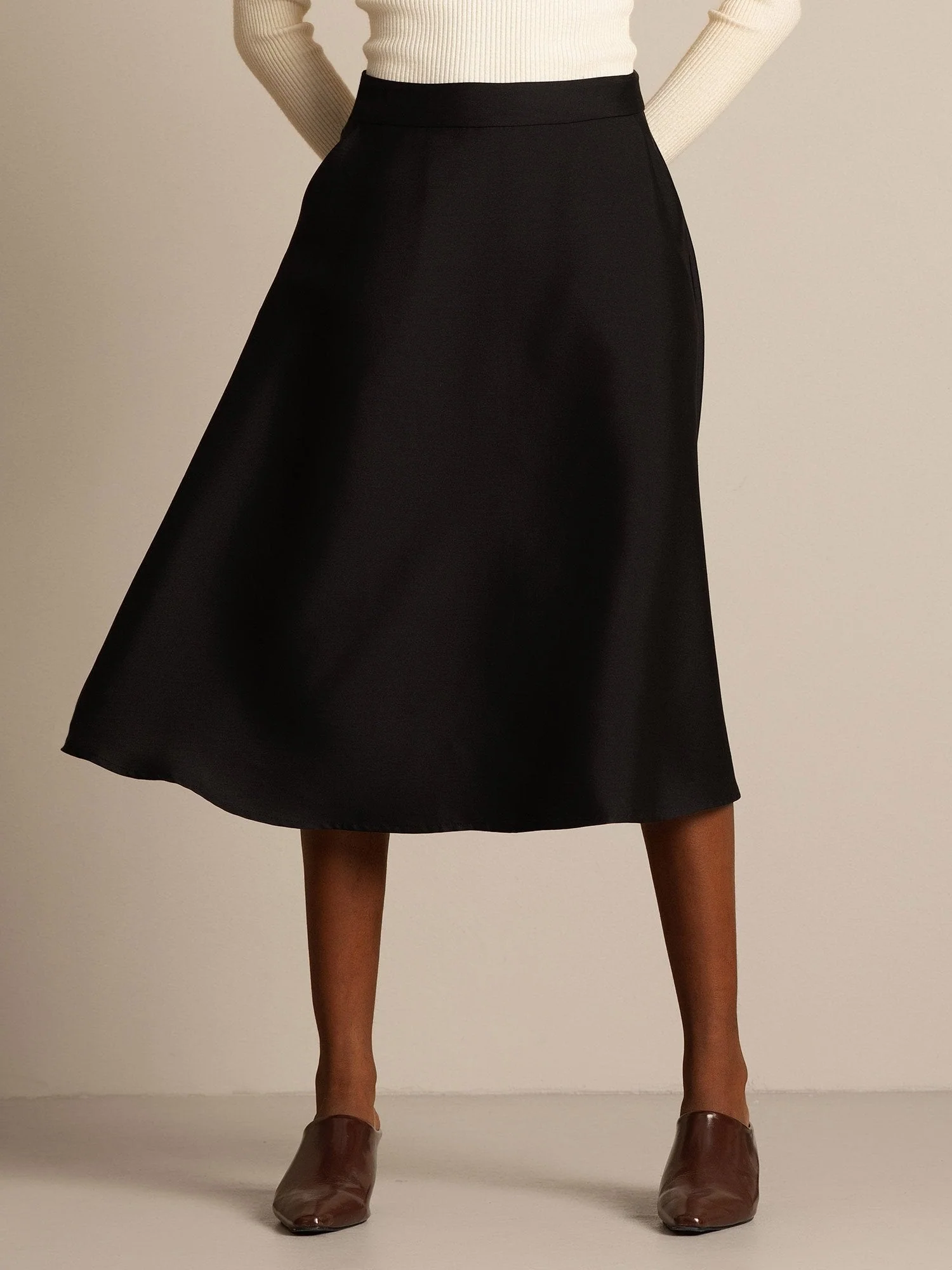 32Momme Silk-Wool Blend A Line Midi Skirt with Zipper Deign - Image 6