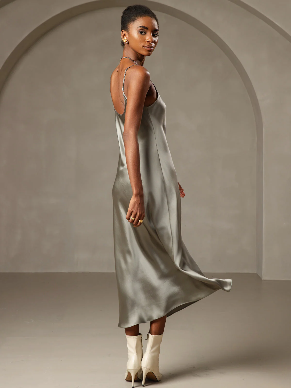 Pure Silk Spaghetti Strap V-neck Midi Nightdress - Image 30