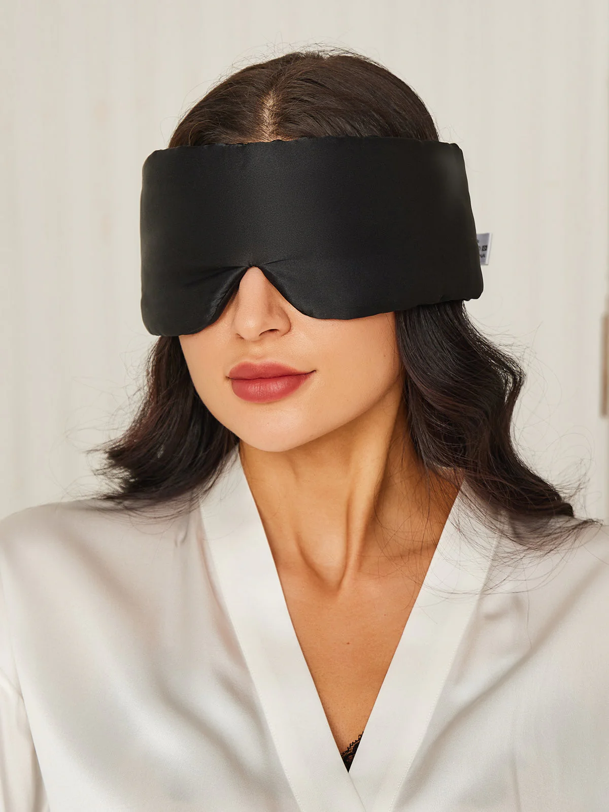 Elegant One Piece Silk Sleep Eye Mask - Image 7