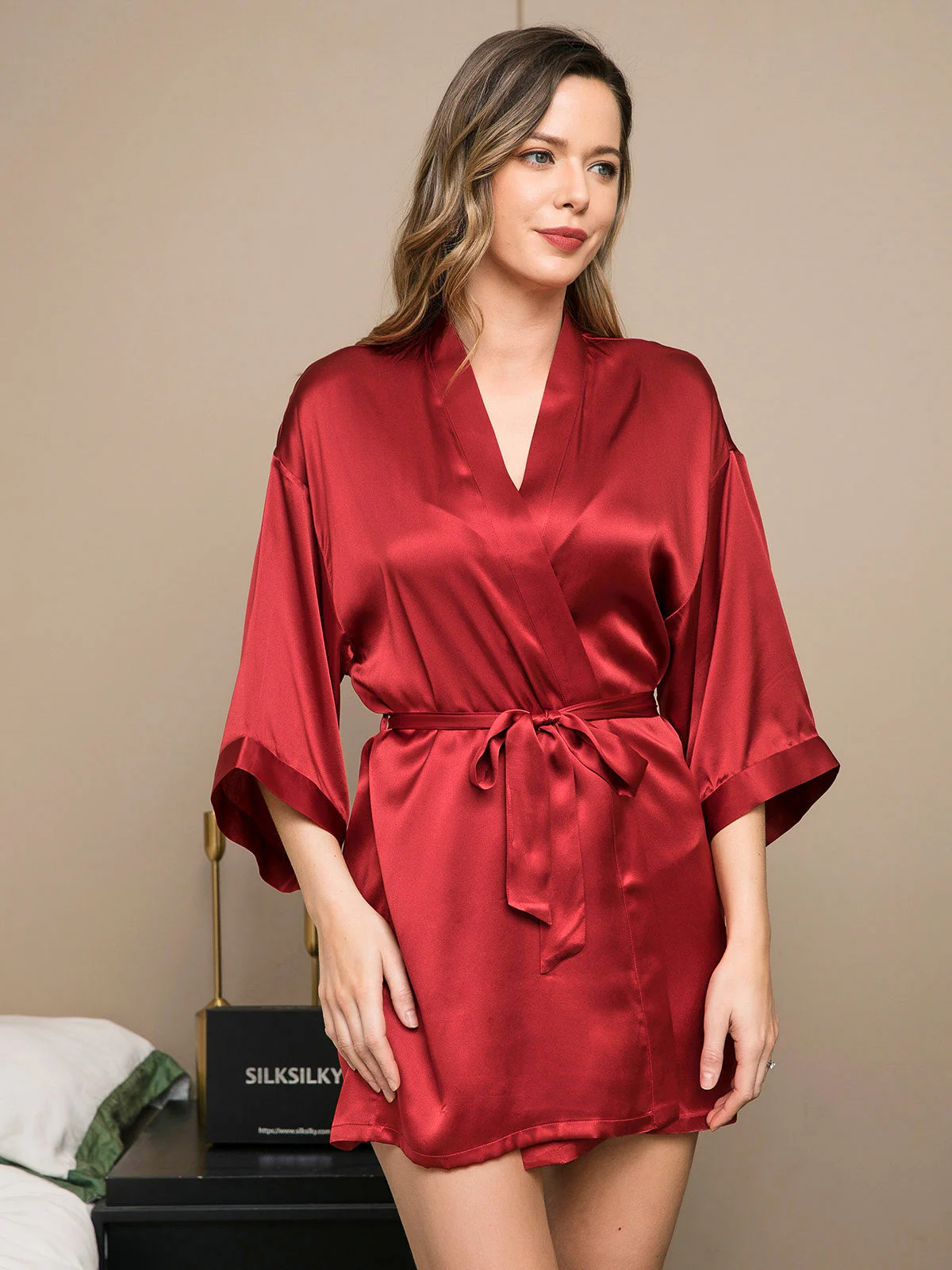 Pure Silk Short Women's Kimono Dressing Gown with Wrap Design - Image 35