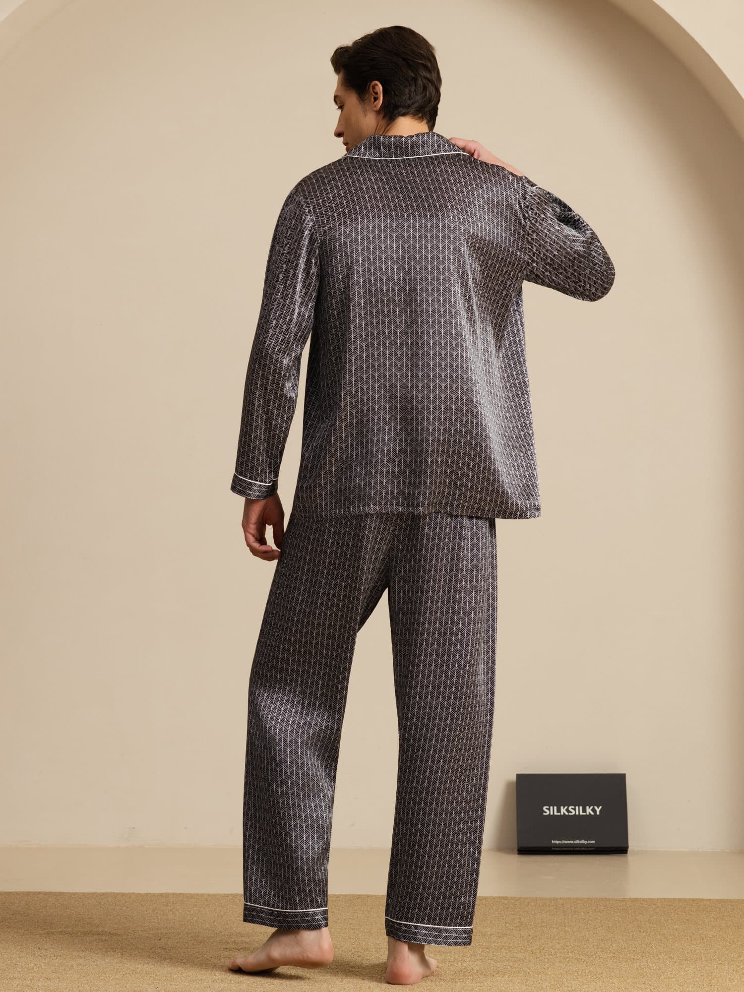 Pure Silk Navy Ginkgo Print Long Sleeve Men's Pyjamas Set With Pants - Image 19