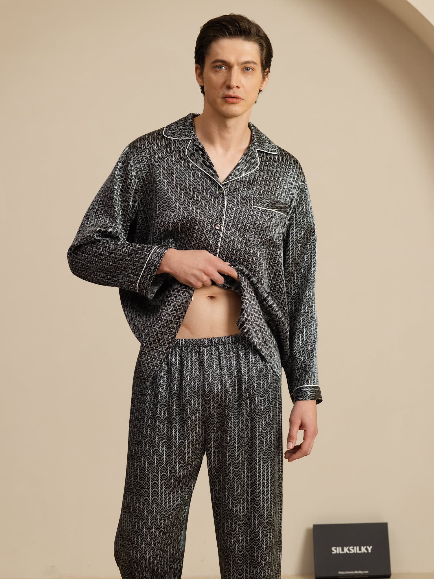 Pure Silk Navy Ginkgo Print Long Sleeve Men's Pyjamas Set With Pants - Image 21