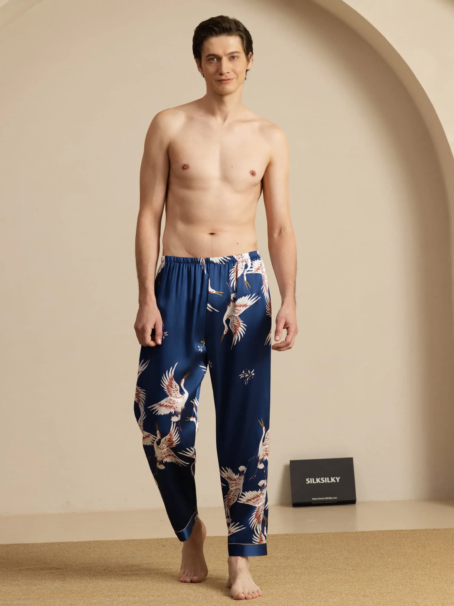Men's 19Momme Pure Silk Elastic Waist Crane Print Sleep Pants - Image 13