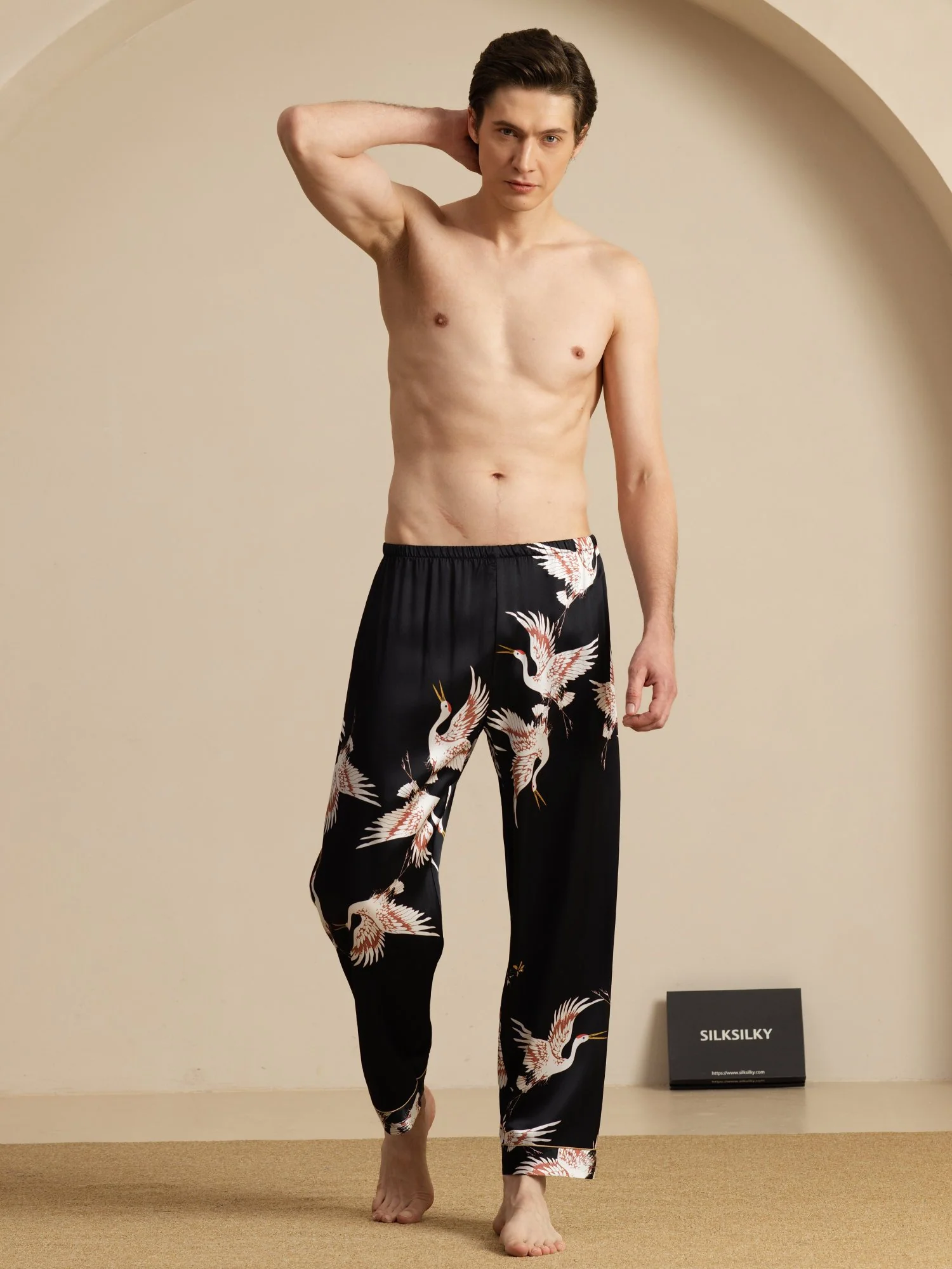 Men's 19Momme Pure Silk Elastic Waist Crane Print Sleep Pants - Image 6