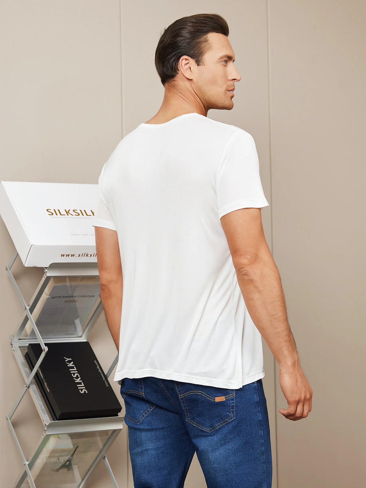 Mens Crew Neck Pure Silk T Shirt - Image 8