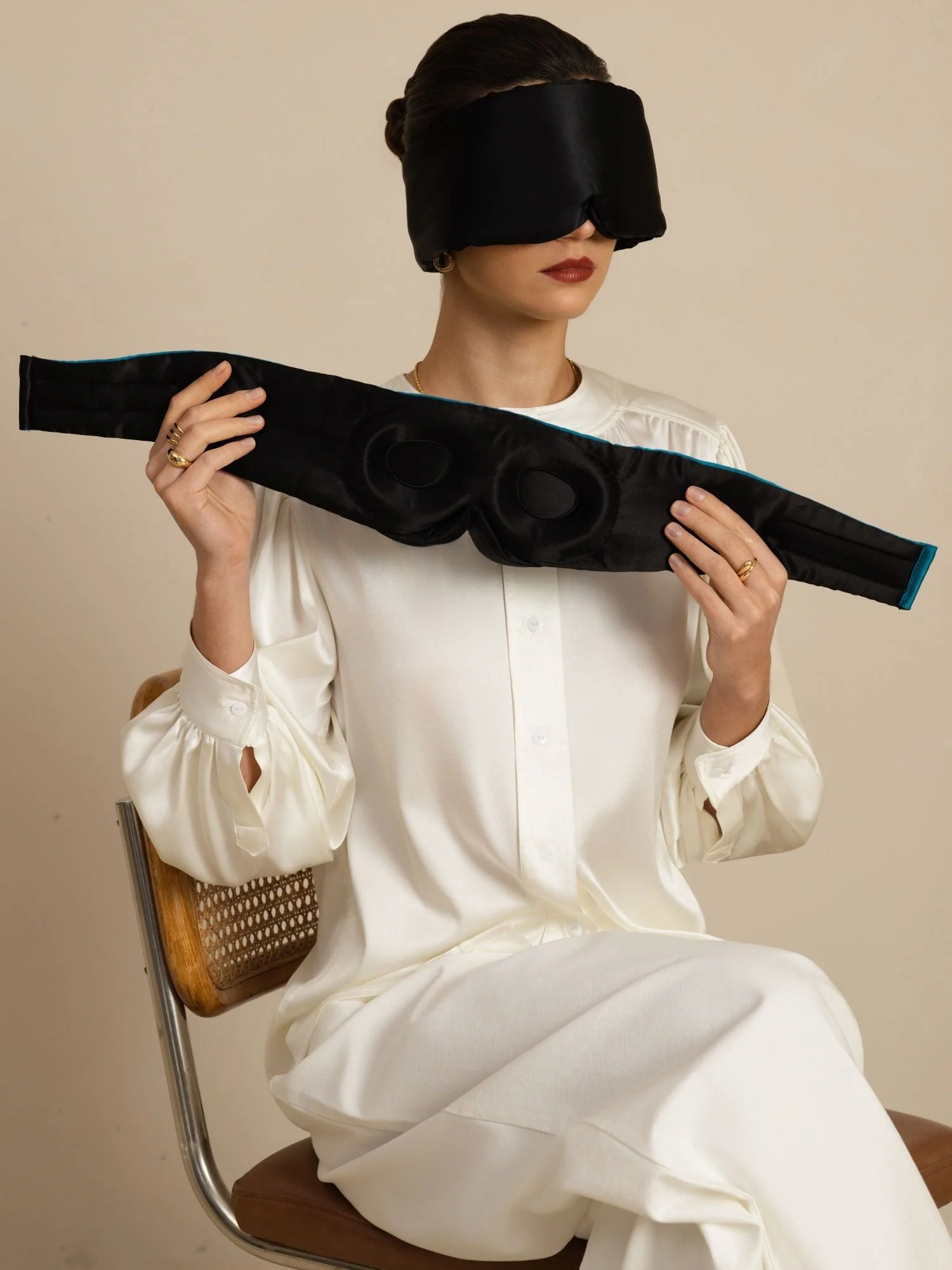Pure Silk 3D Contoured Eye Mask With Velcro Closure - Image 13
