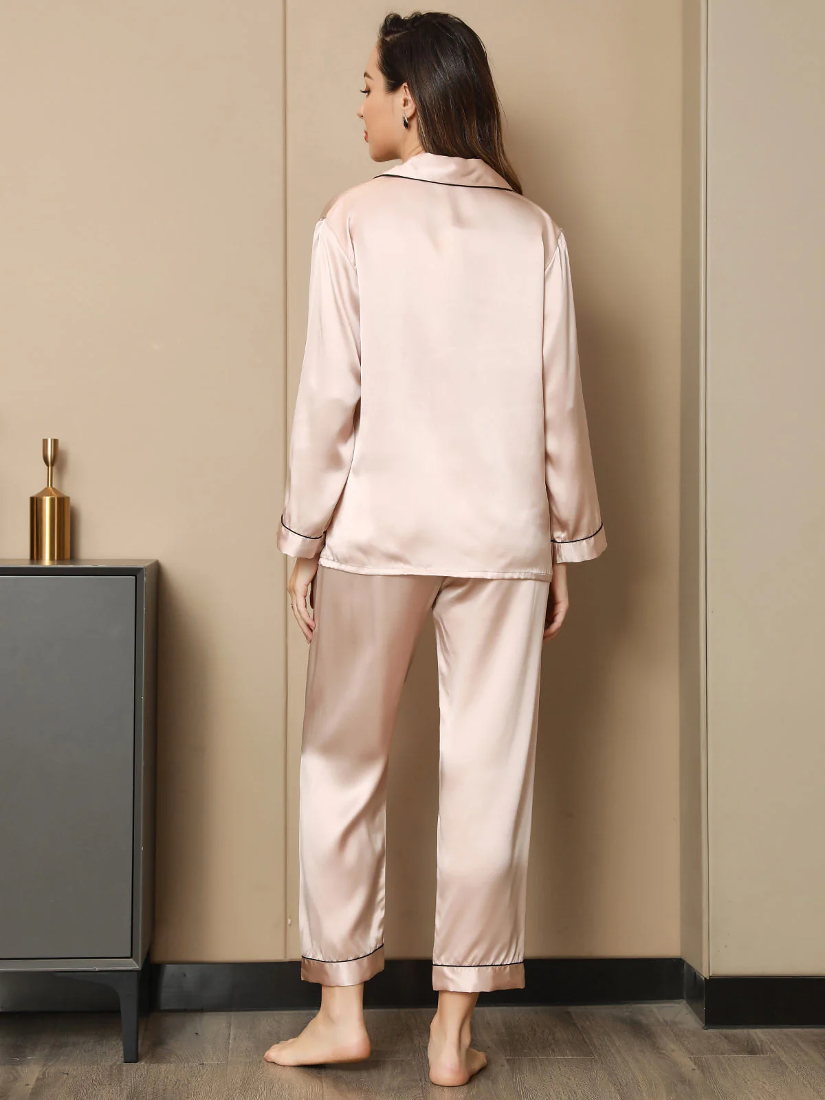 Women's Pure Silk Long Sleeve Notch Collar Pyjamas Set - Image 33