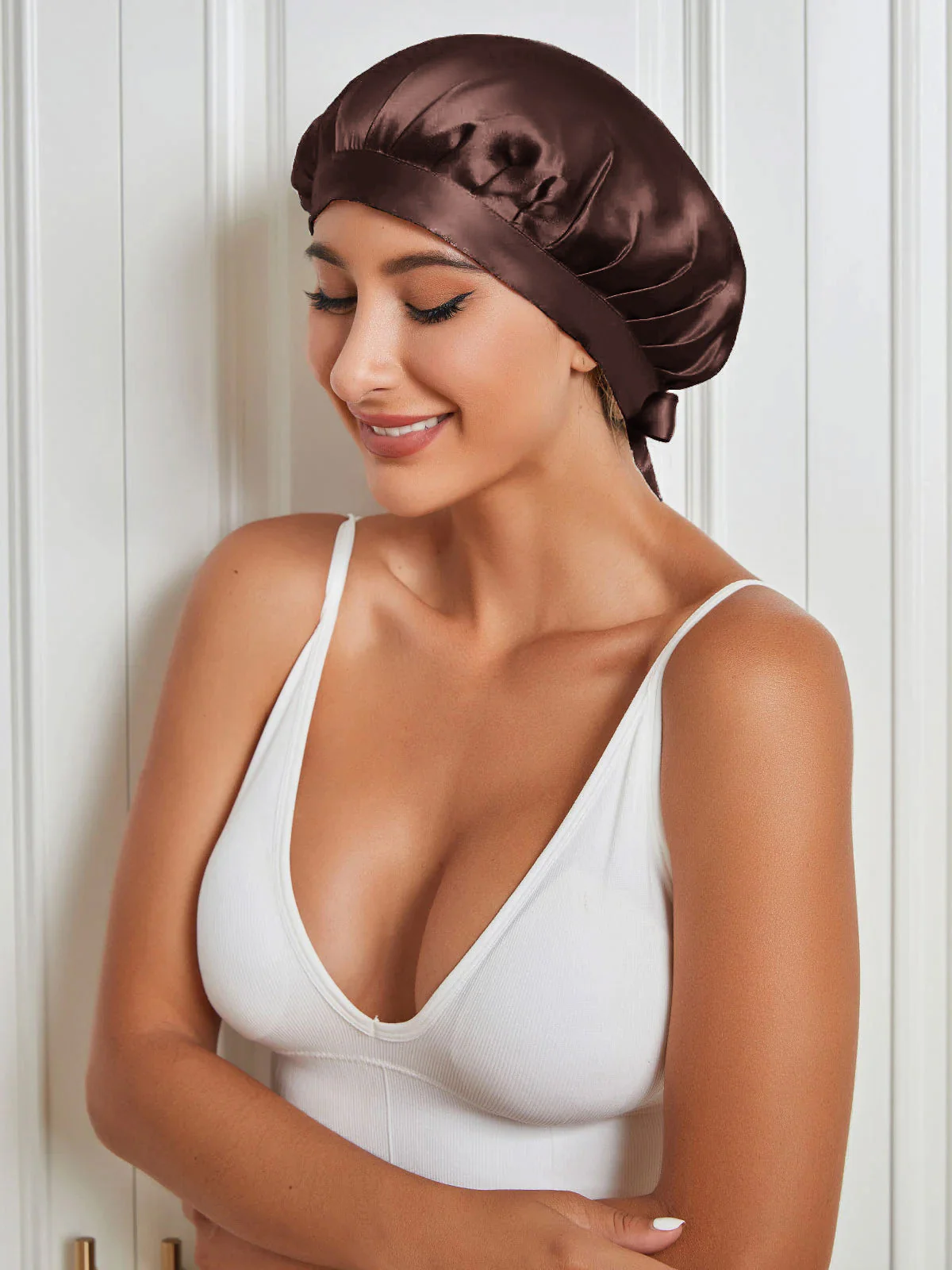 Pure Silk Classic Bonnet with Ribbons - Image 7