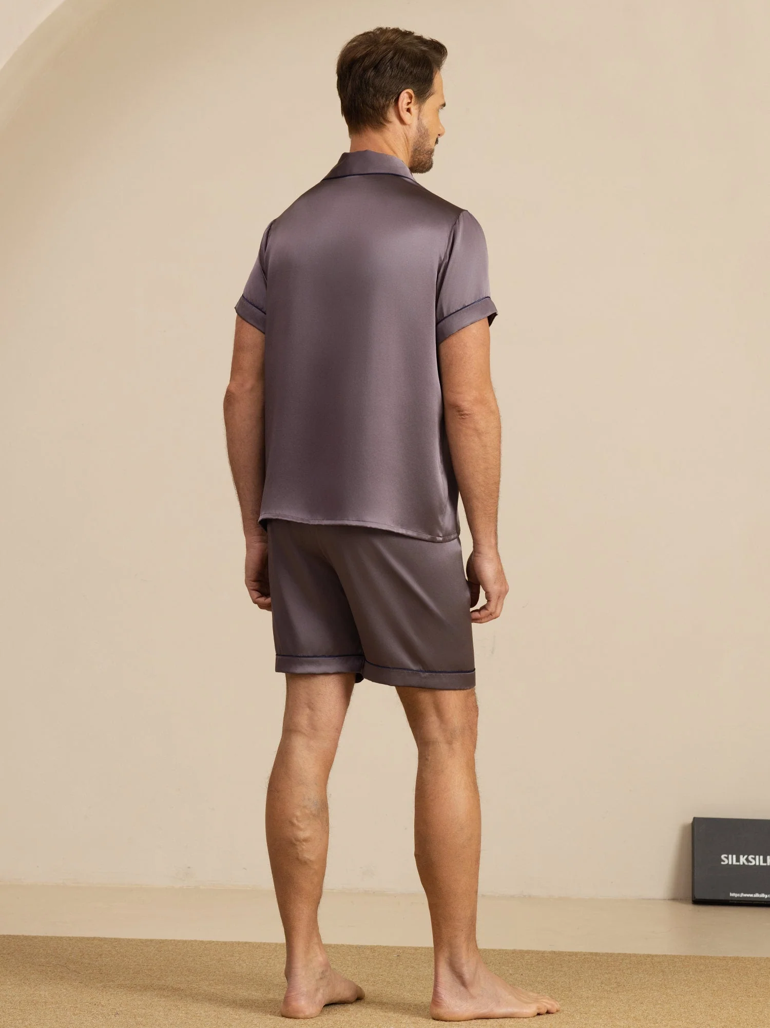 Pure Silk Short Sleeve Notch Collar Men's Pyjamas Set with Shorts - Image 19
