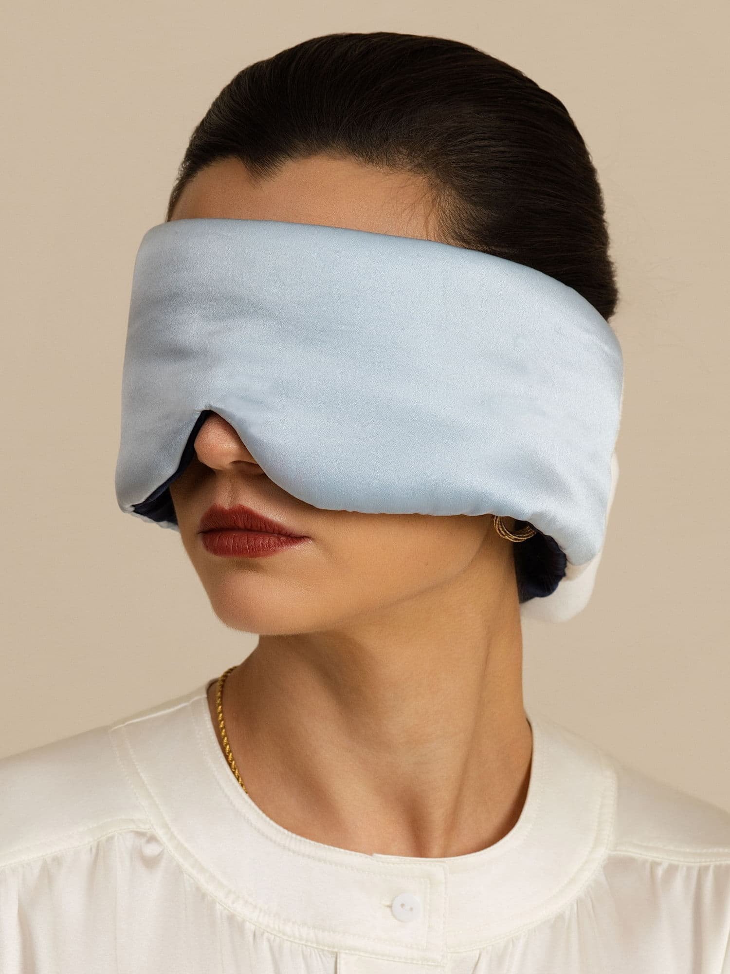 Pure Silk Double-Sided Eye Mask With Silent Velcro Closure - Image 14