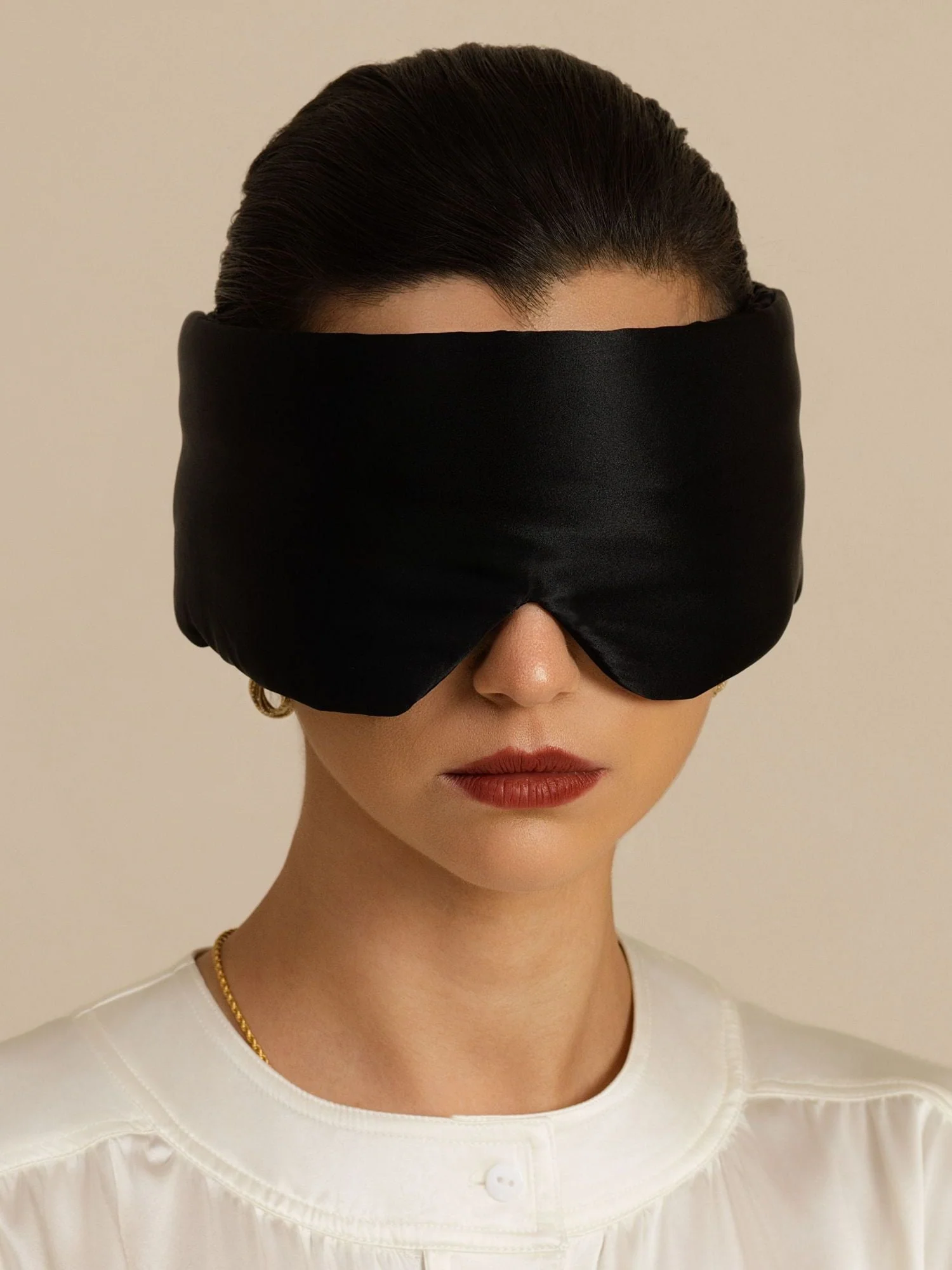 Pure Silk Double-Sided Eye Mask With Silent Velcro Closure - Image 17