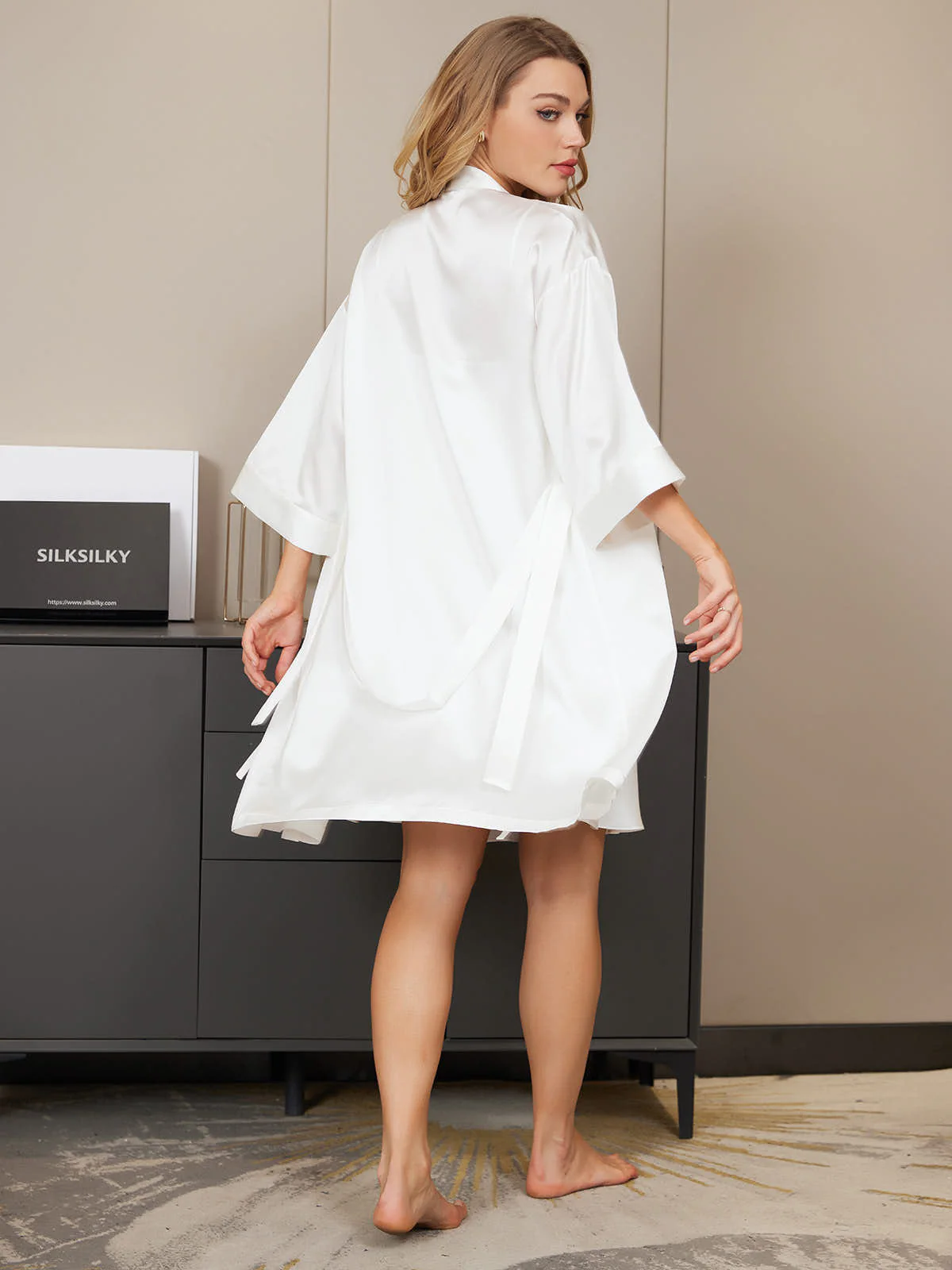 Pure Silk Kimono Dressing Gown & V‑Neck Nightdress Set - Image 12