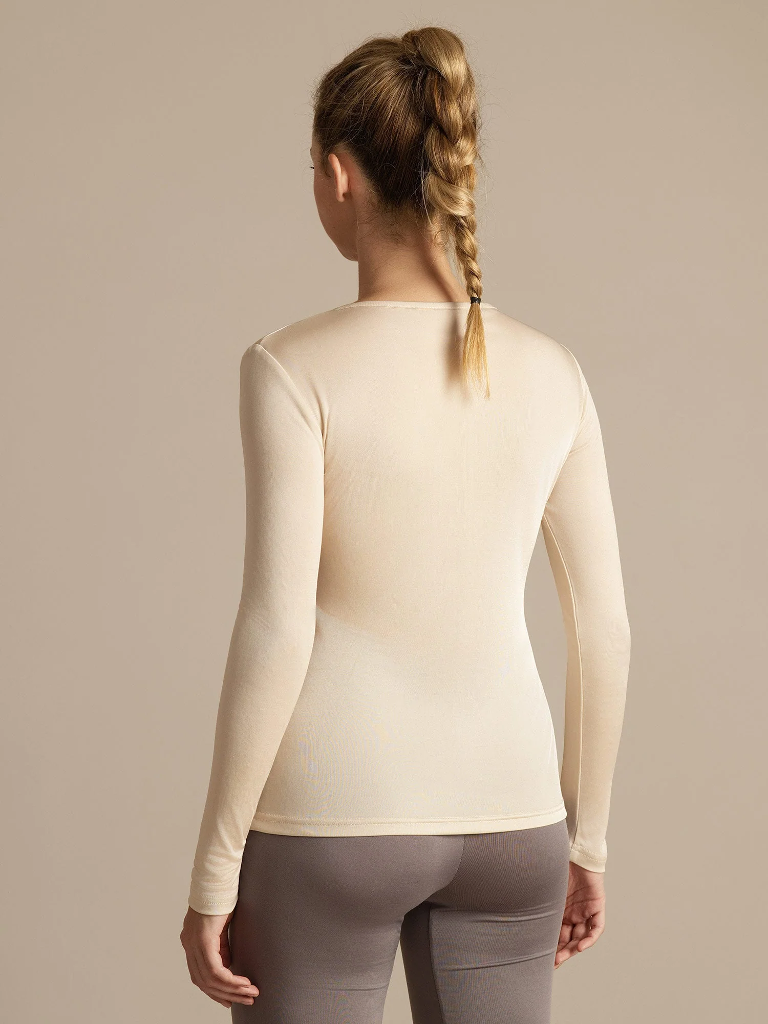 Silk Long Sleeve Scoop Neck Women's Sport T-shirt - Image 3