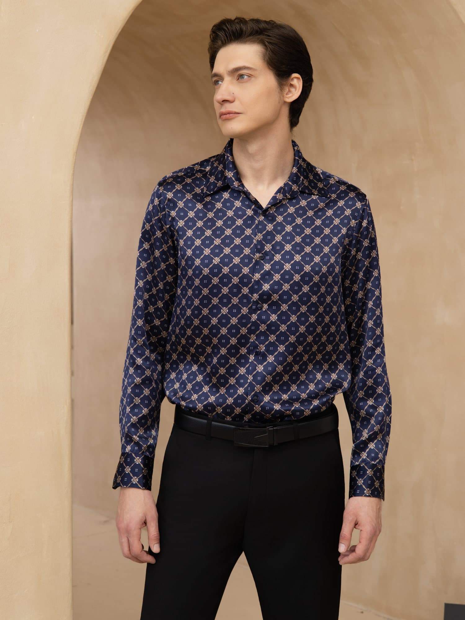 Pure Silk Men's Long Sleeve Lapel Collar Chain Print Shirt - Image 3