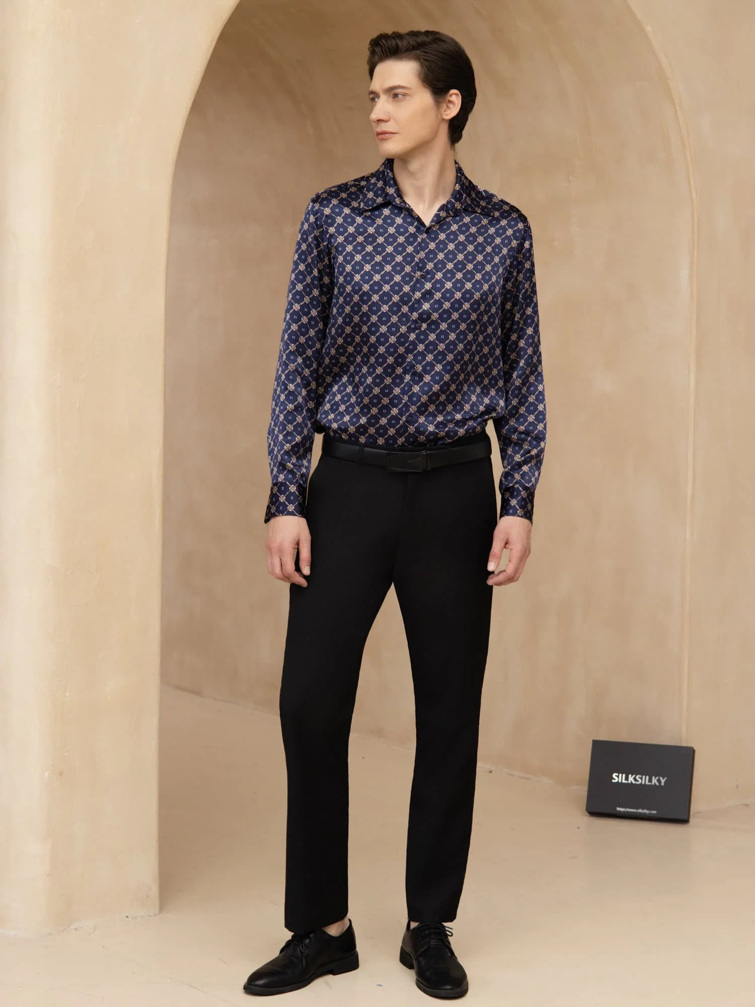 Pure Silk Men's Long Sleeve Lapel Collar Chain Print Shirt - Image 8