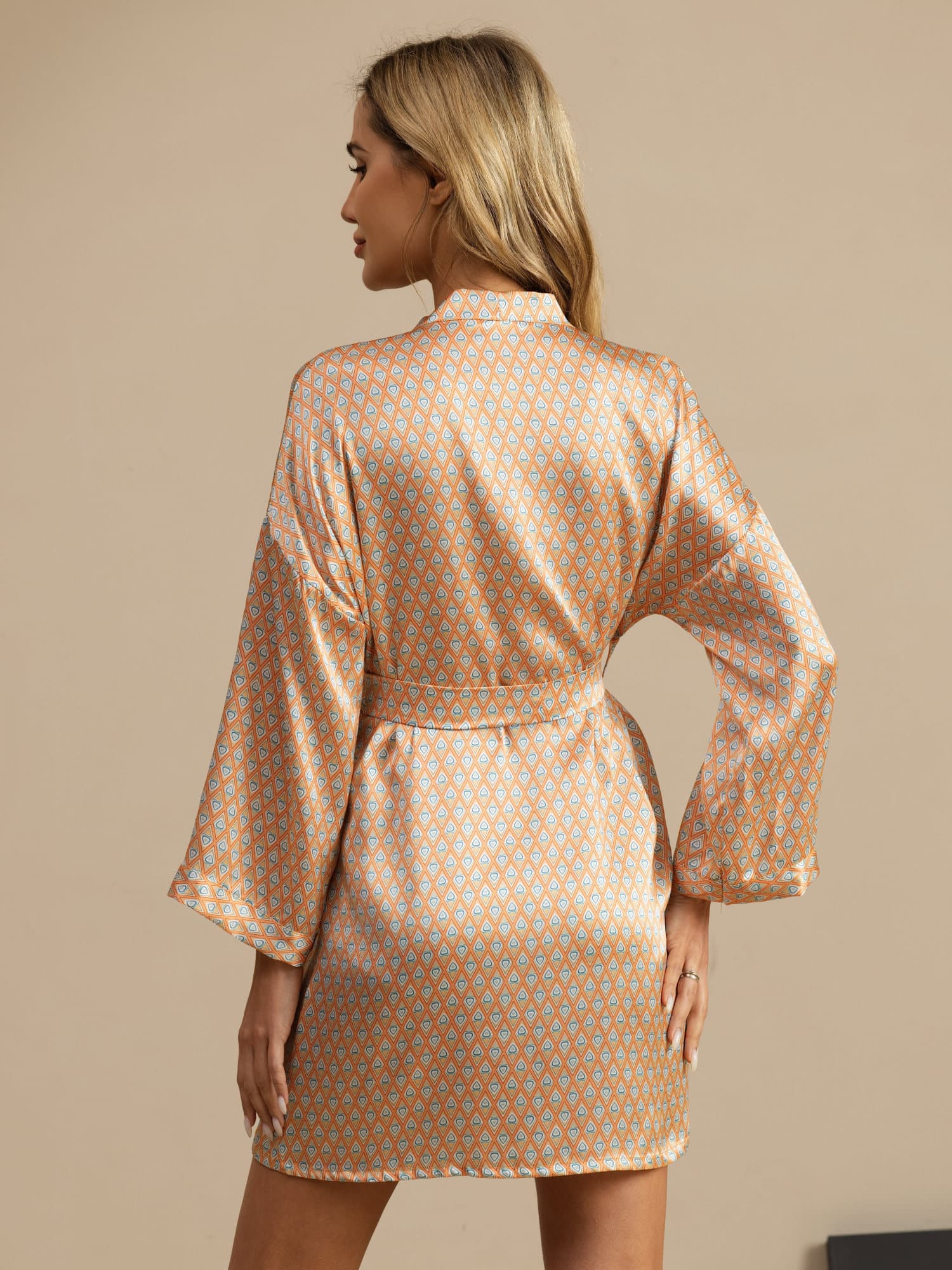 Pure Silk Women’s  Long Sleeve  Heart Geo Printed Short Belted Robe - Image 2