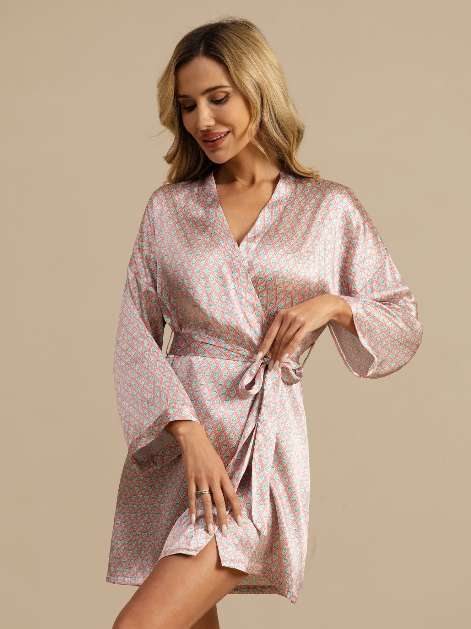 Pure Silk Women’s  Long Sleeve  Heart Geo Printed Short Belted Robe - Image 8