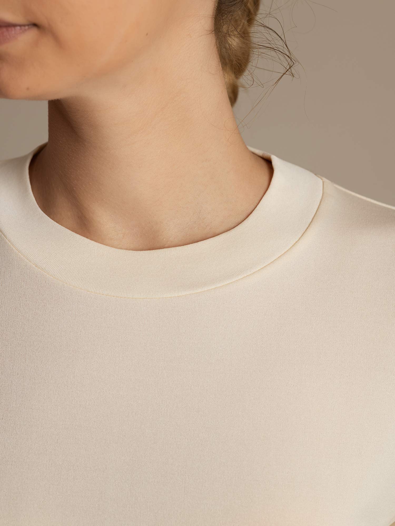 Pure Silk Round Neck Mid-length Sleeves Women's Sport T-Shirt - Image 23
