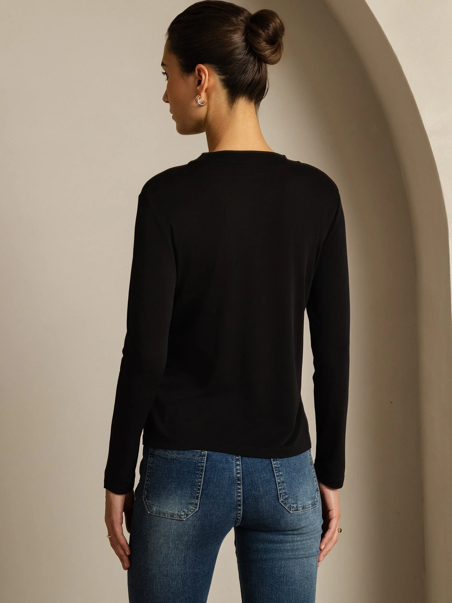 Women's Pure Silk Long Sleeve Round Neck Top - Image 20