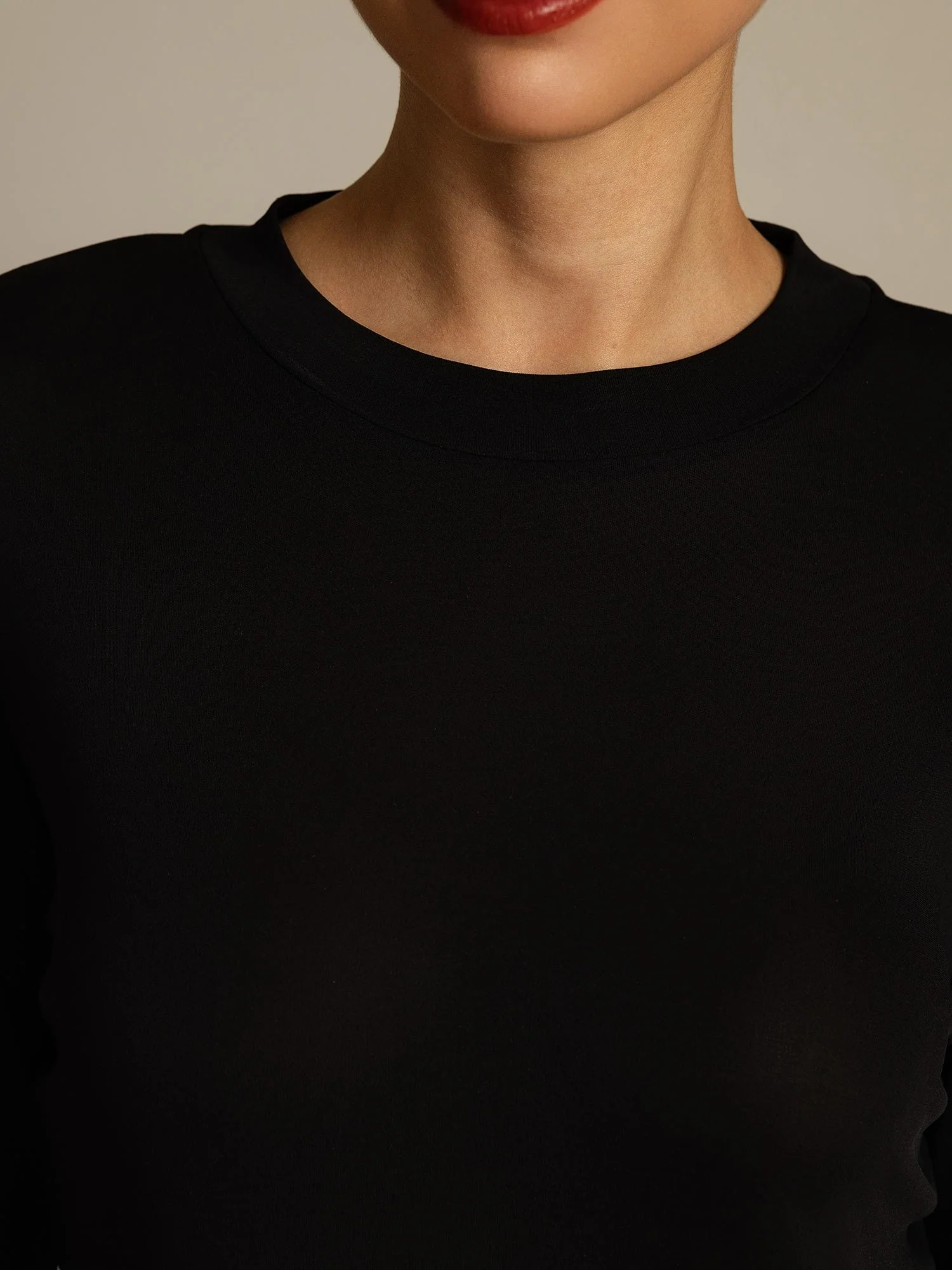 Women's Pure Silk Long Sleeve Round Neck Top - Image 22