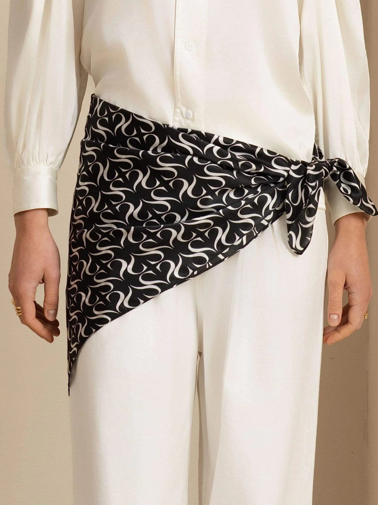 Pure Silk S Square Scarf - Size 90x90cm - Image 3