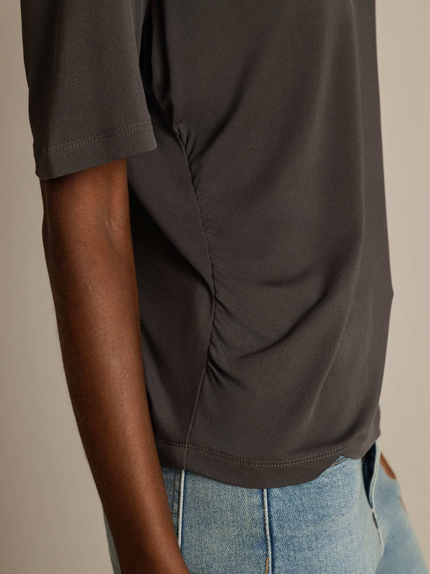 Pure Silk V-Neck Women's T-Shirt - Image 13