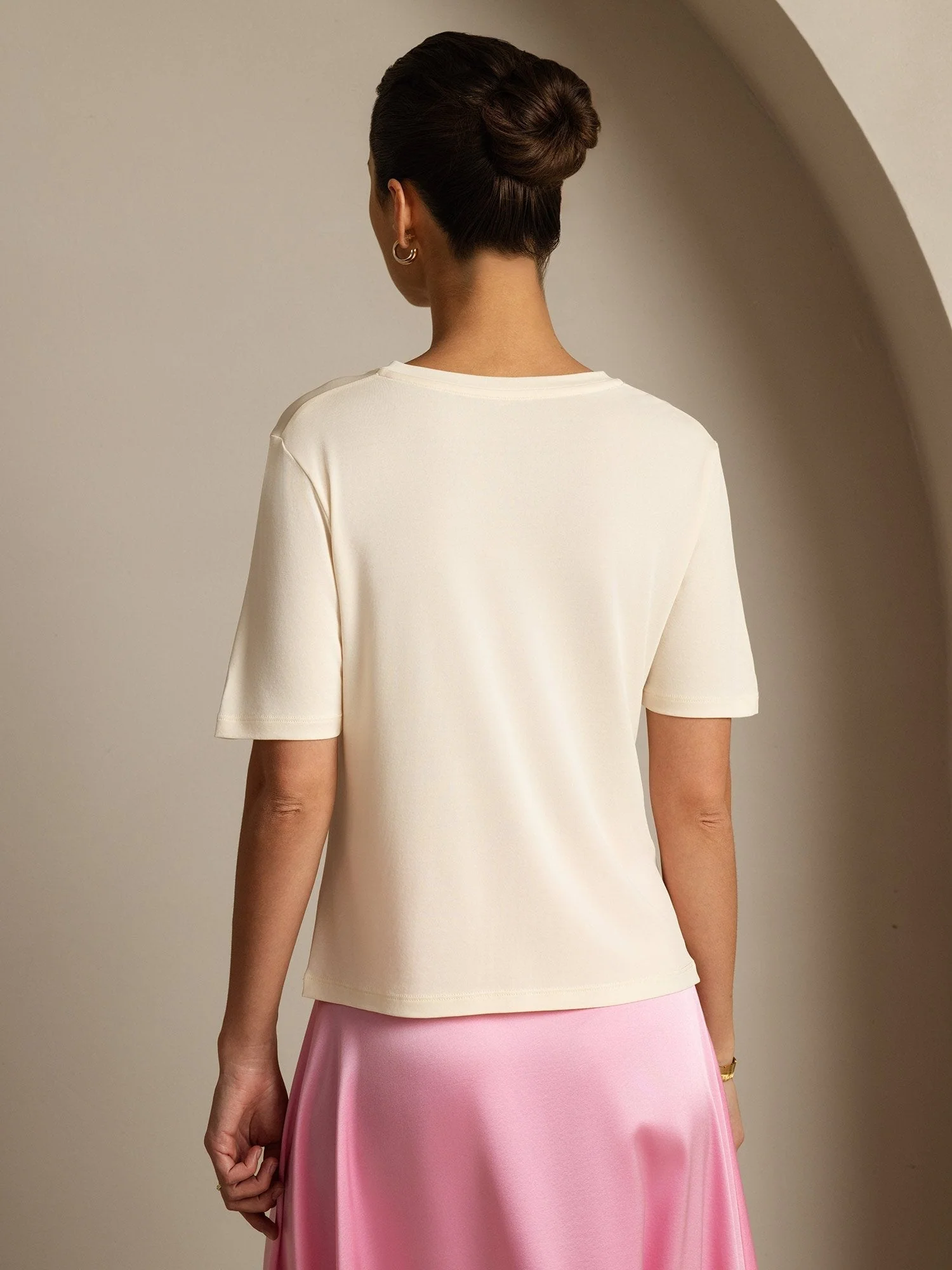 Pure Silk V-Neck Women's T-Shirt - Image 19