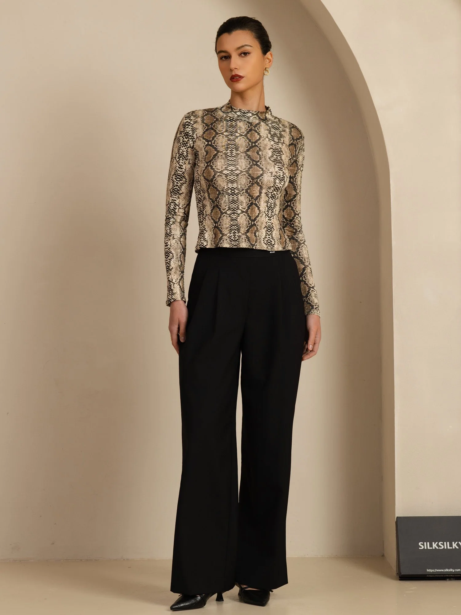 Pure Silk Wild Animal Print Women's Long Sleeve Mock Neck Top - Image 7