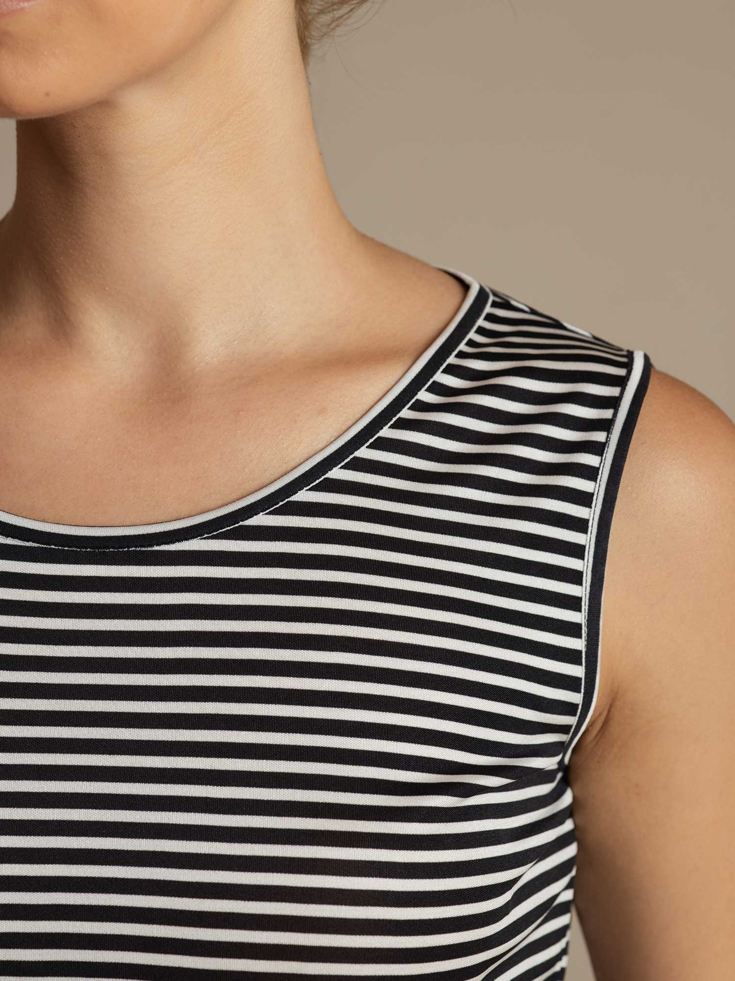 Pure Silk Women's Casual Round Neck Stripe Sport Tank Top - Image 7
