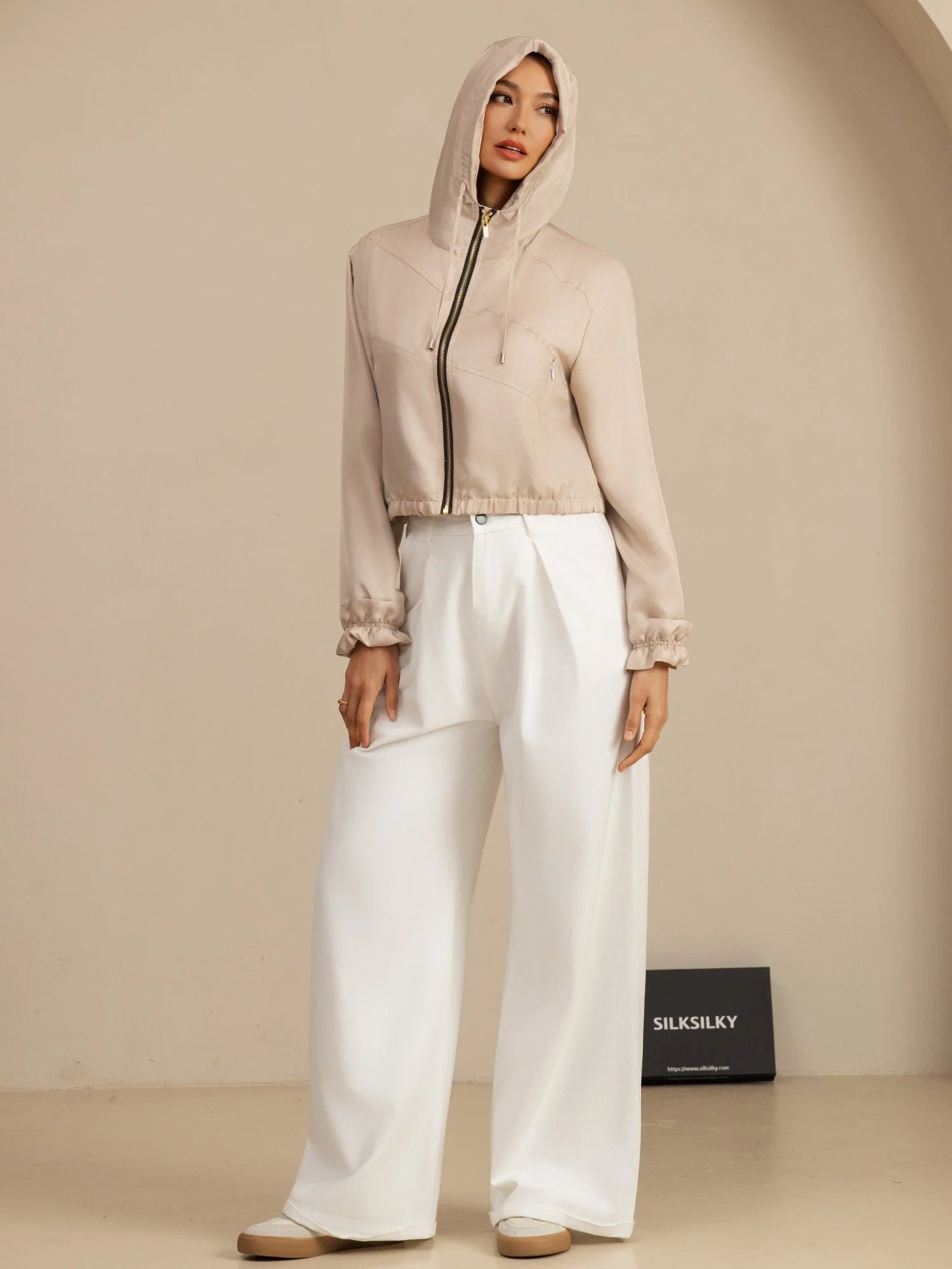 Pure Silk Women's Cropped Hooded Jacket With Pockets - Image 23
