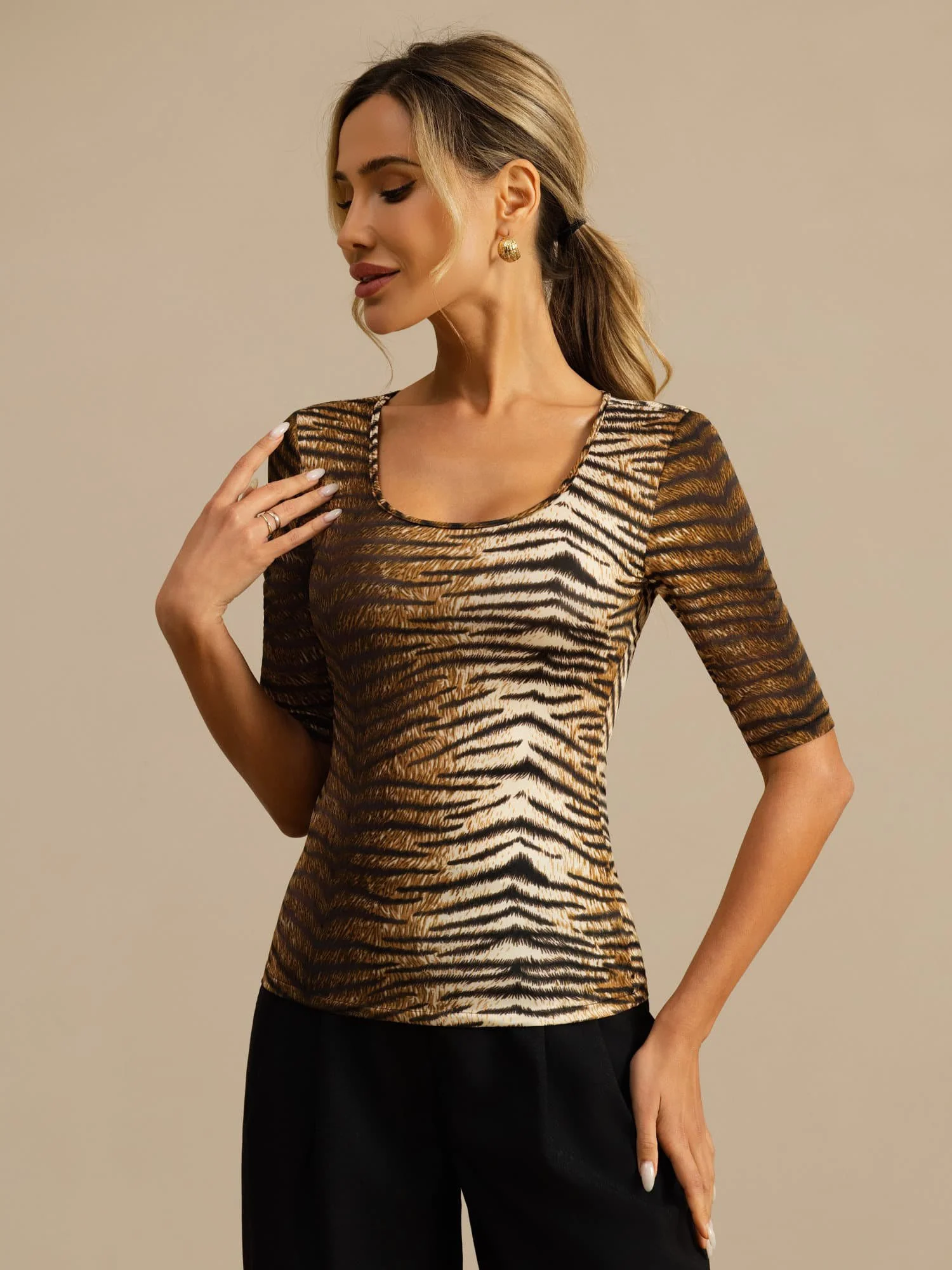 Pure Silk Women's Half Sleeve Scoop Neck Wild Animal Print Top - Image 3