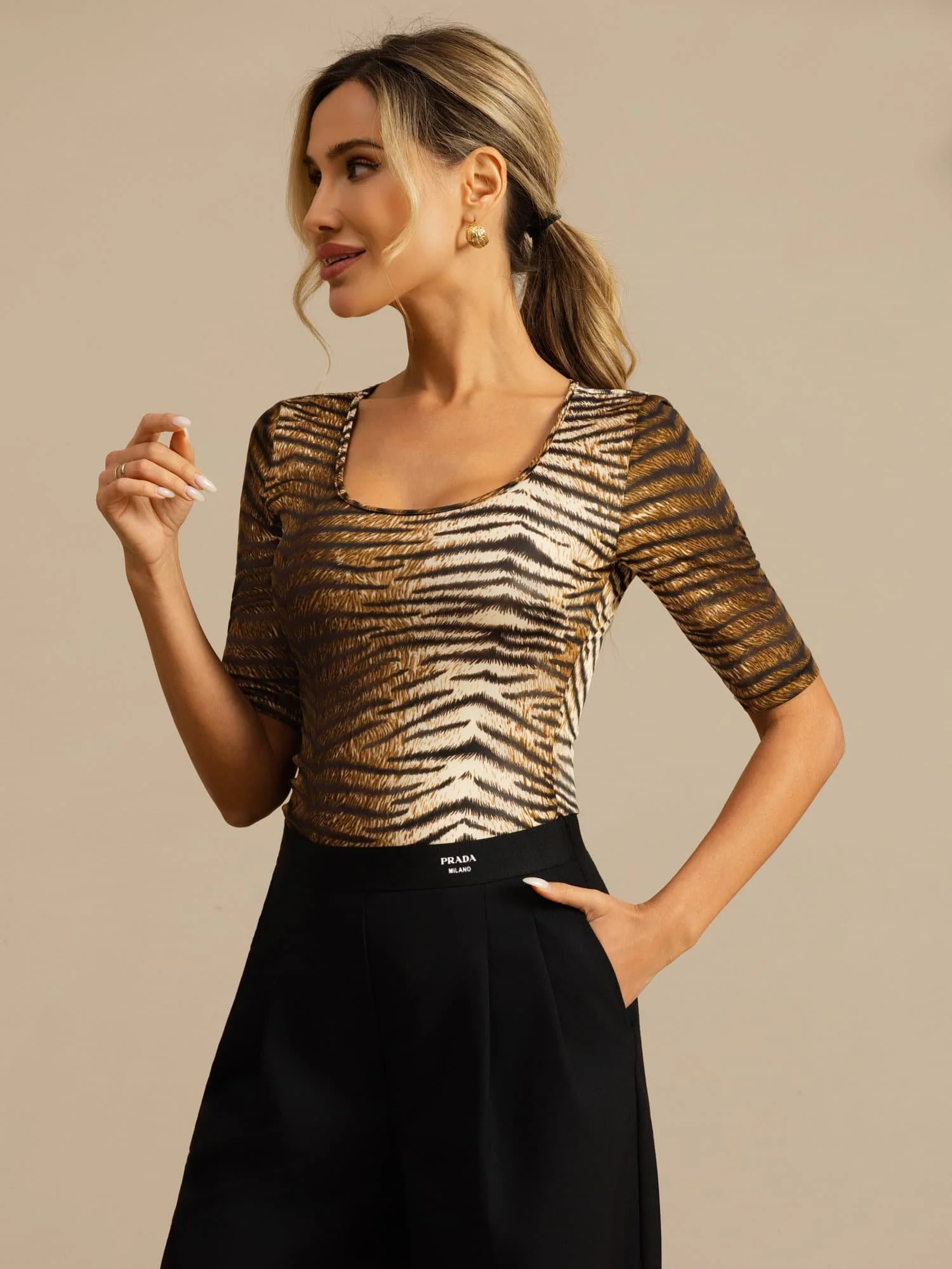 Pure Silk Women's Half Sleeve Scoop Neck Wild Animal Print Top - Image 5