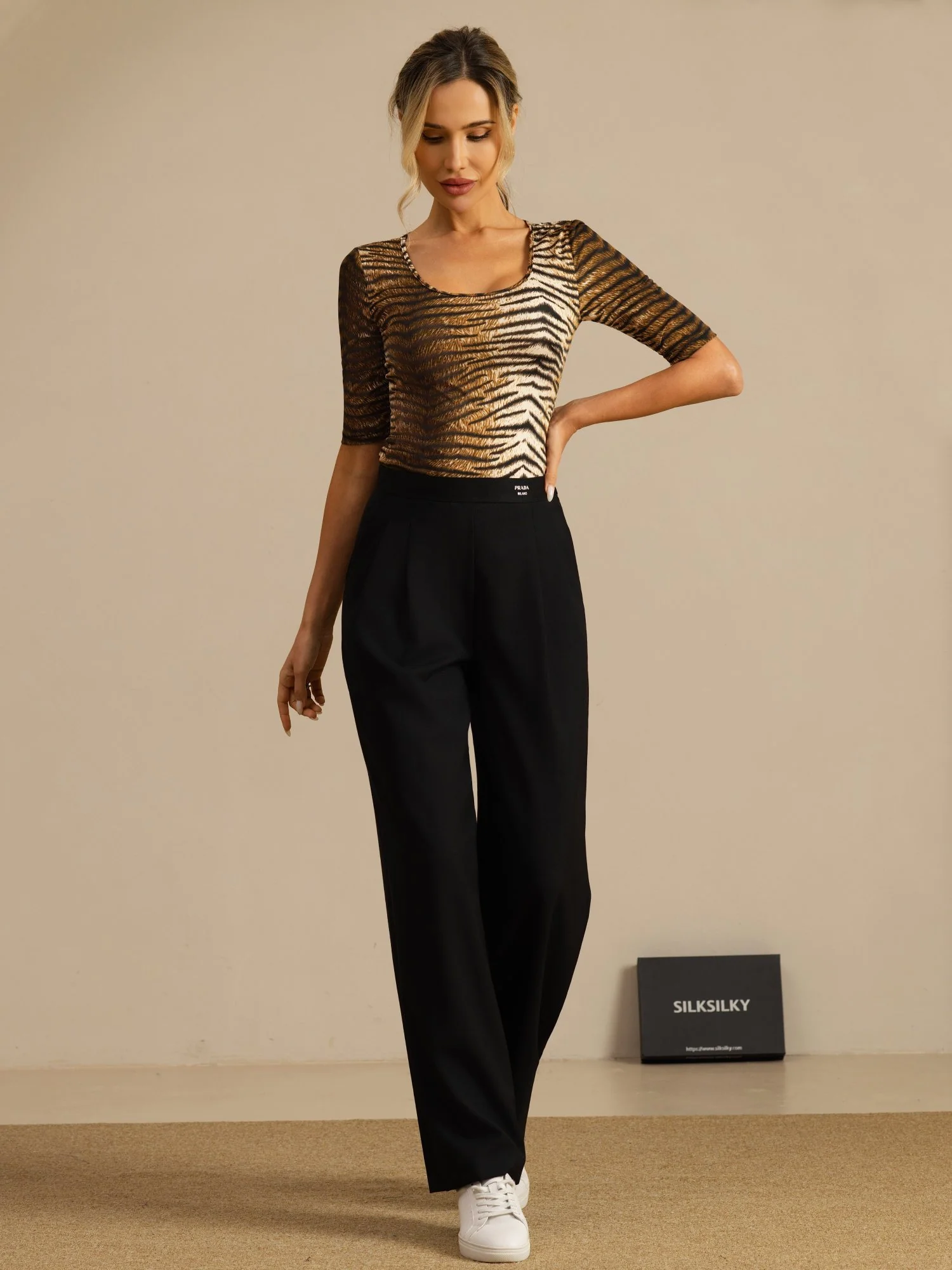 Pure Silk Women's Half Sleeve Scoop Neck Wild Animal Print Top - Image 7